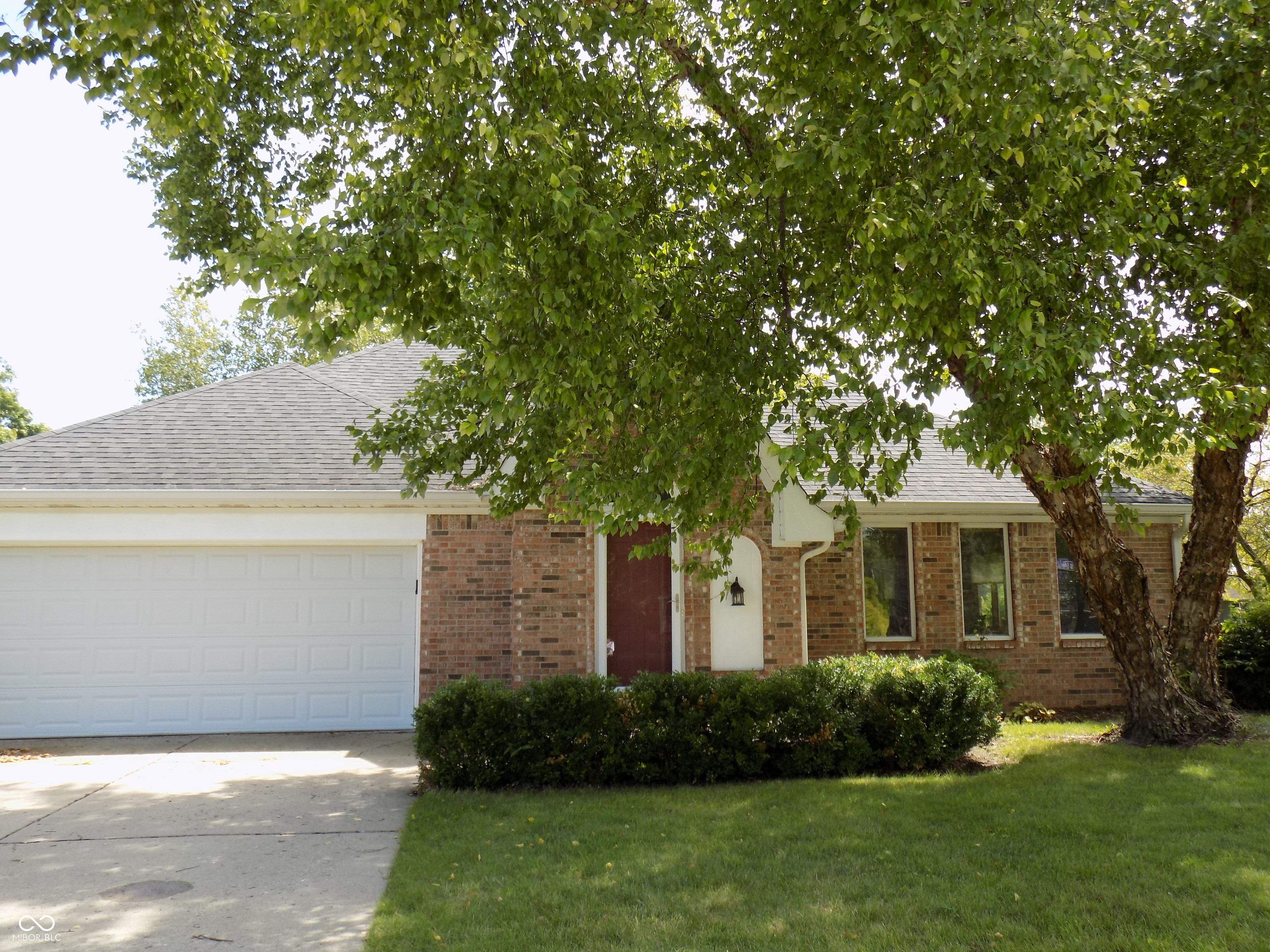 1221 Briarwood Drive