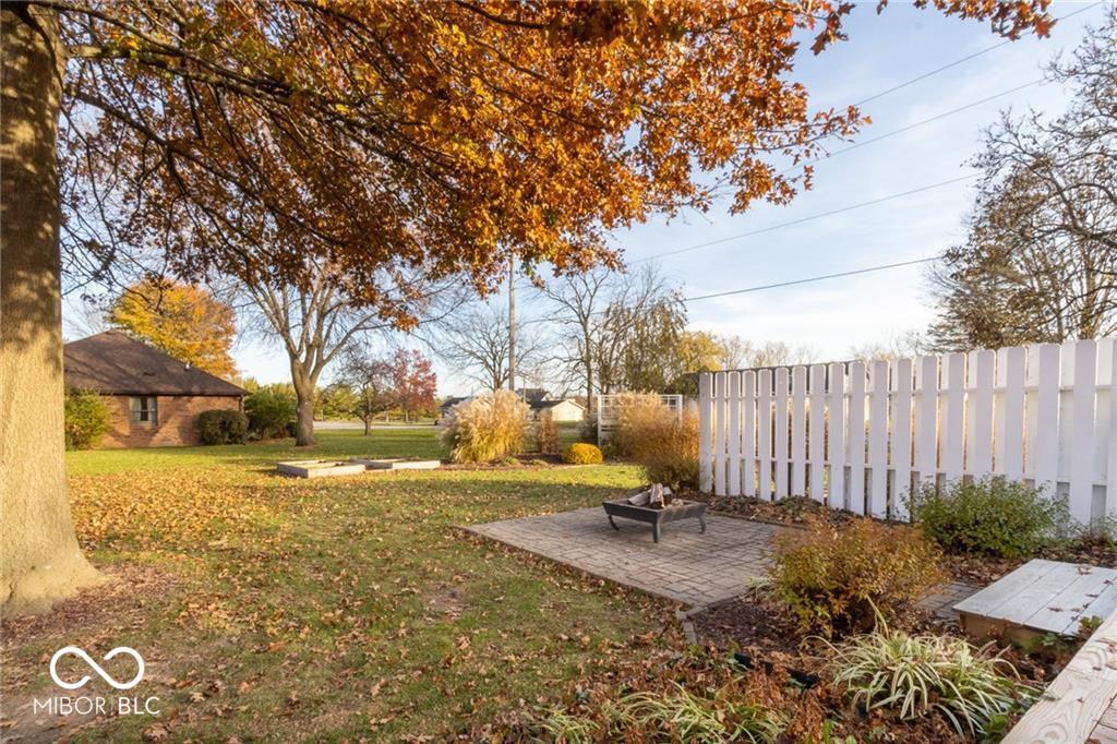 1221 Briarwood Drive
