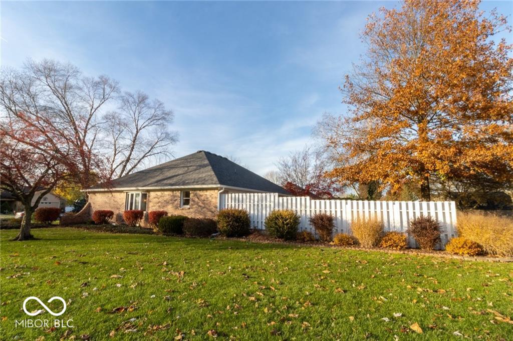 1221 Briarwood Drive