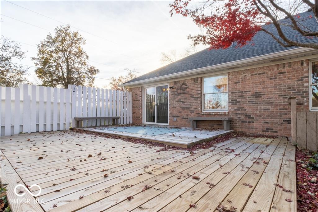 1221 Briarwood Drive