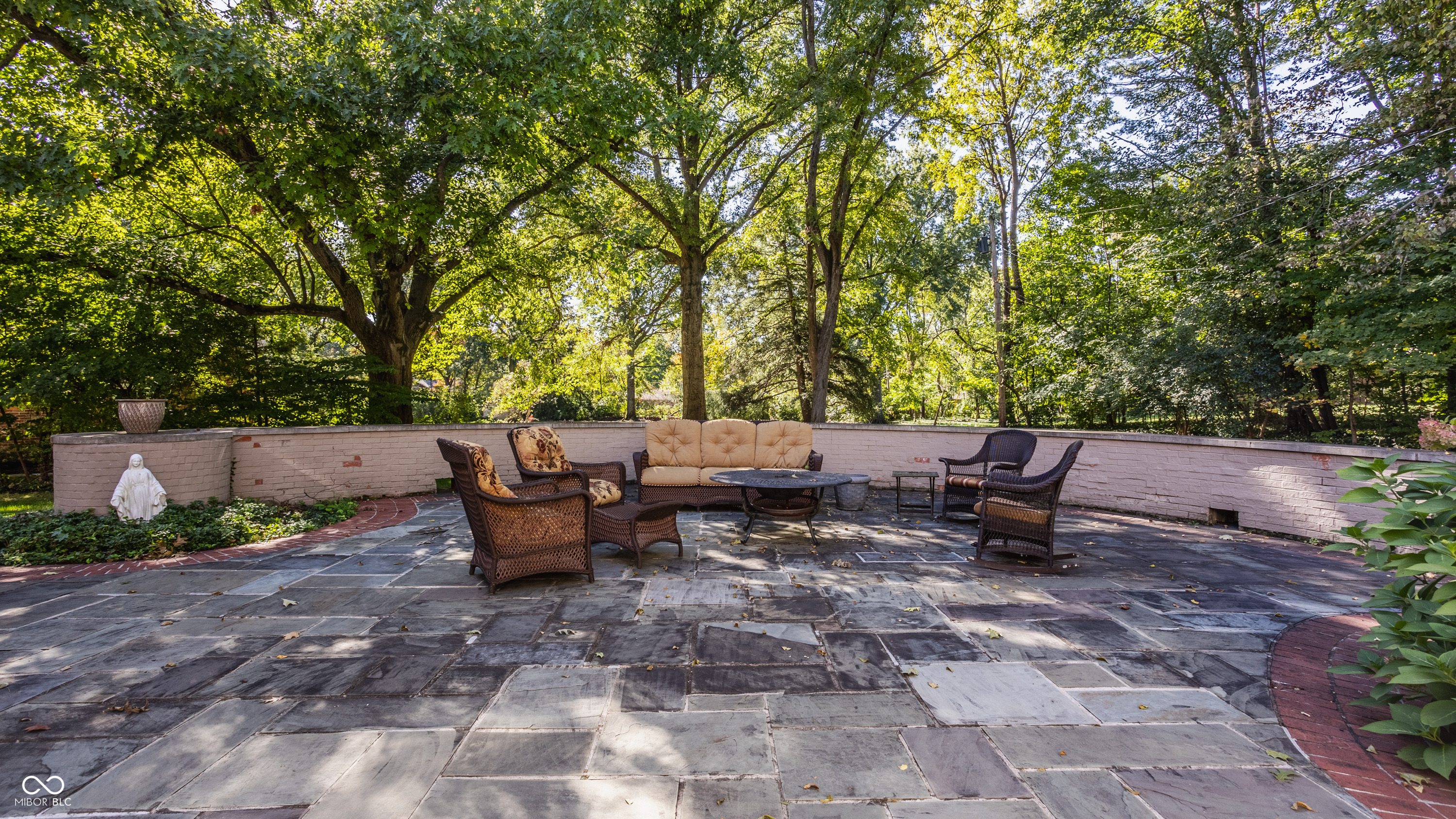 445 Pine Drive