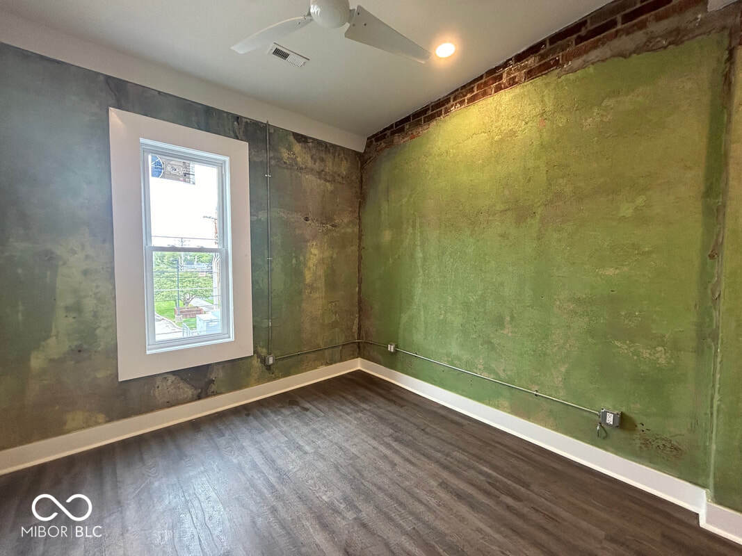 113 E Main Street Unit: B