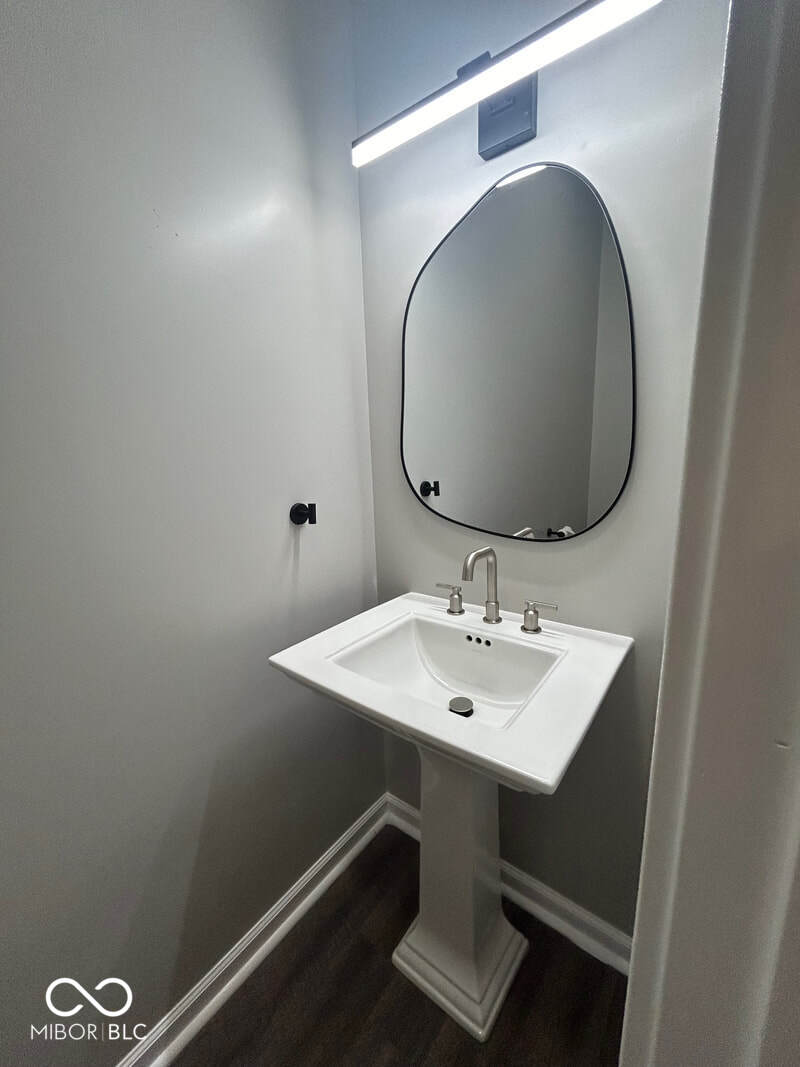 113 E Main Street Unit: B