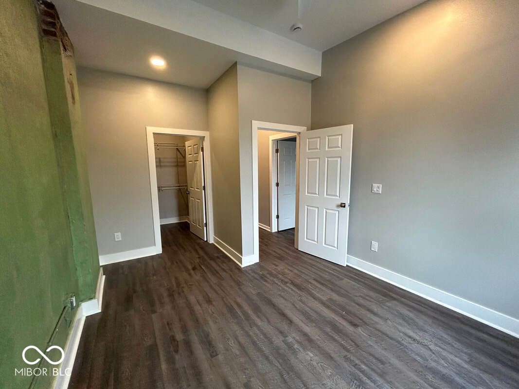 113 E Main Street Unit: B