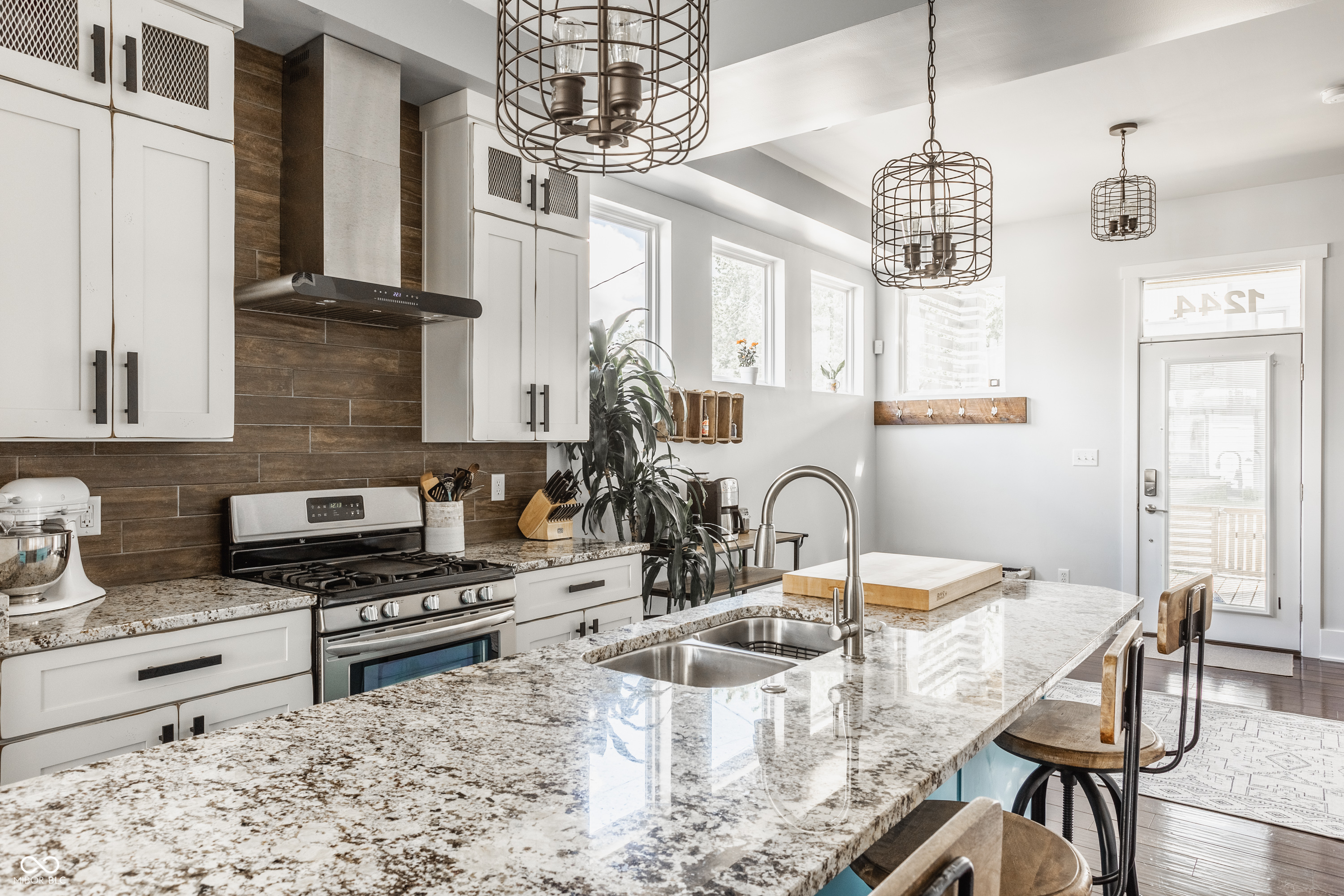 1244 Ringgold Avenue