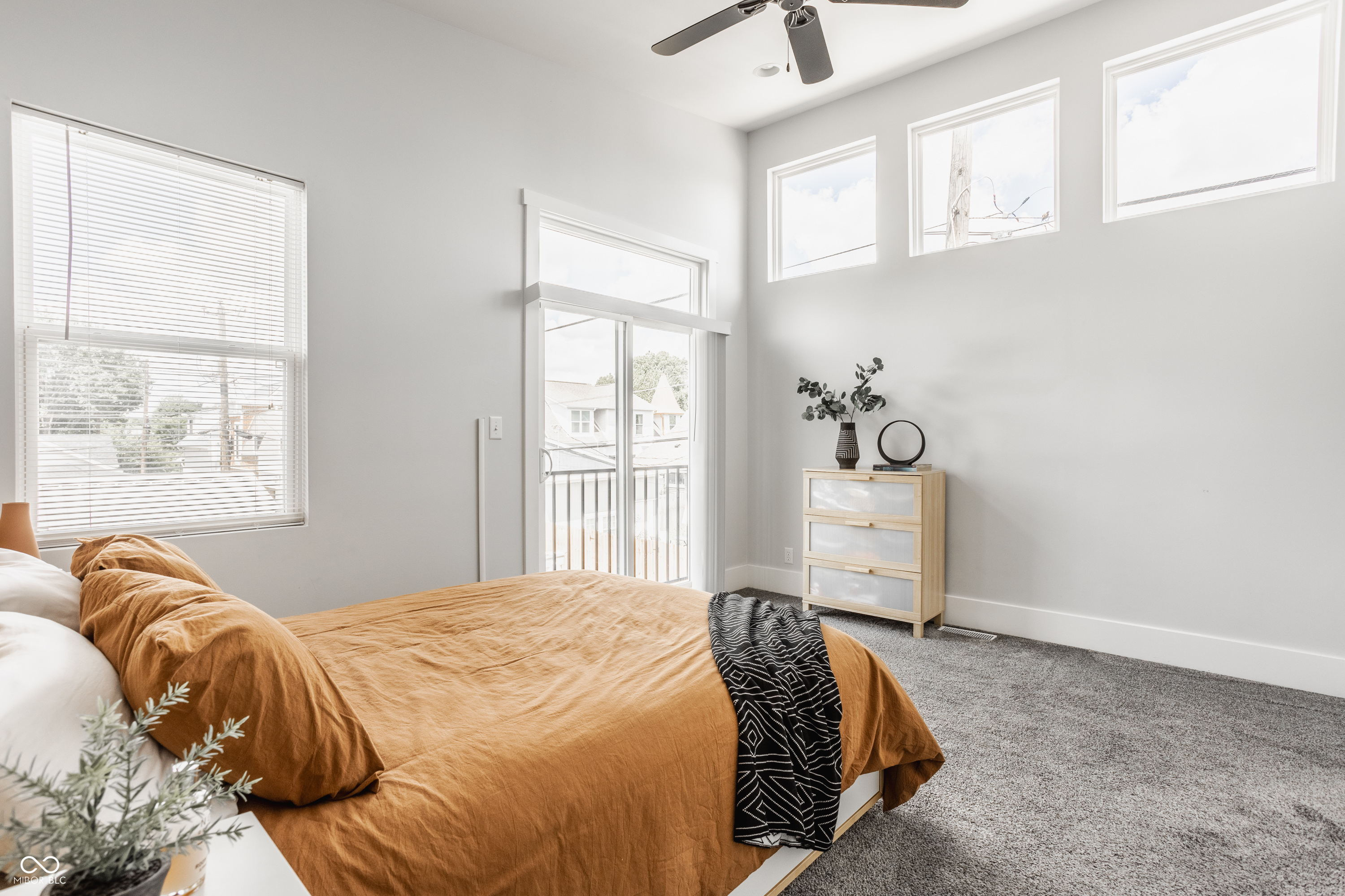 1244 Ringgold Avenue