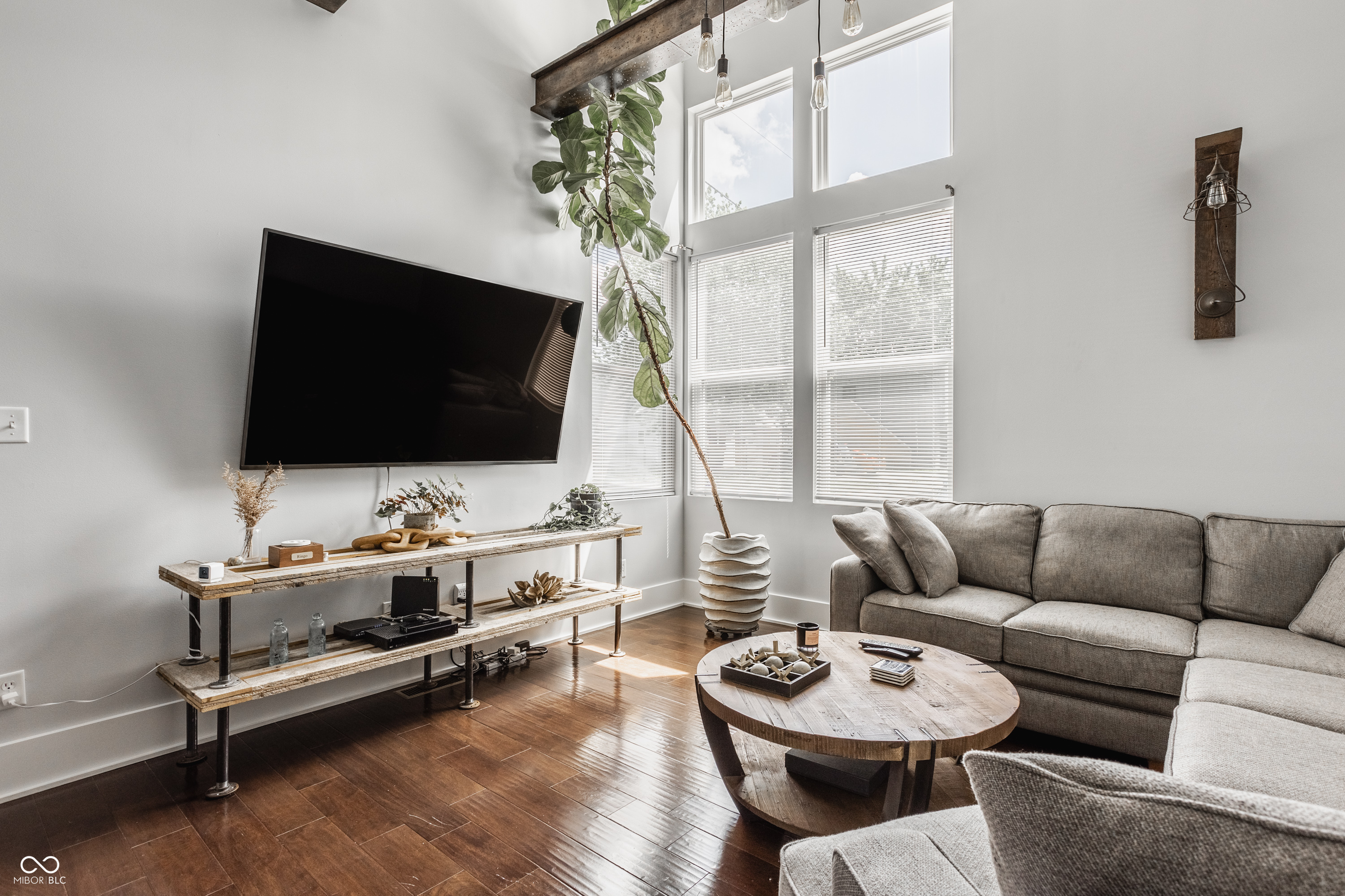 1244 Ringgold Avenue