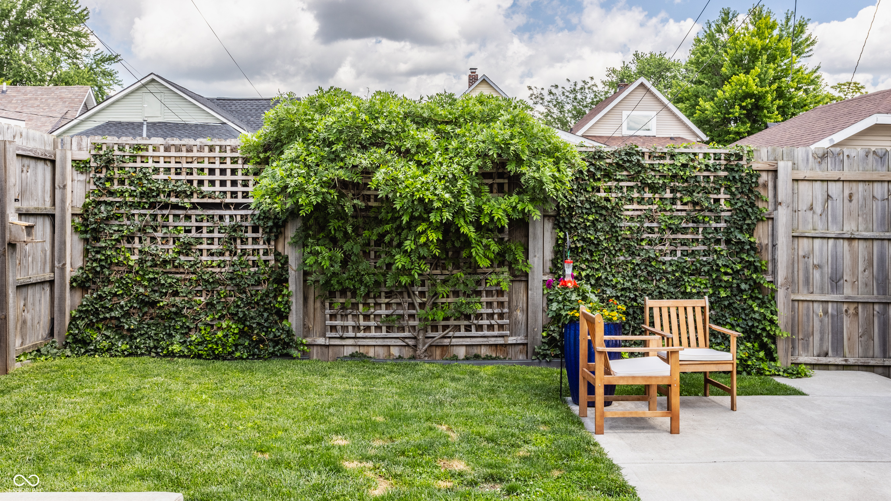 1244 Ringgold Avenue