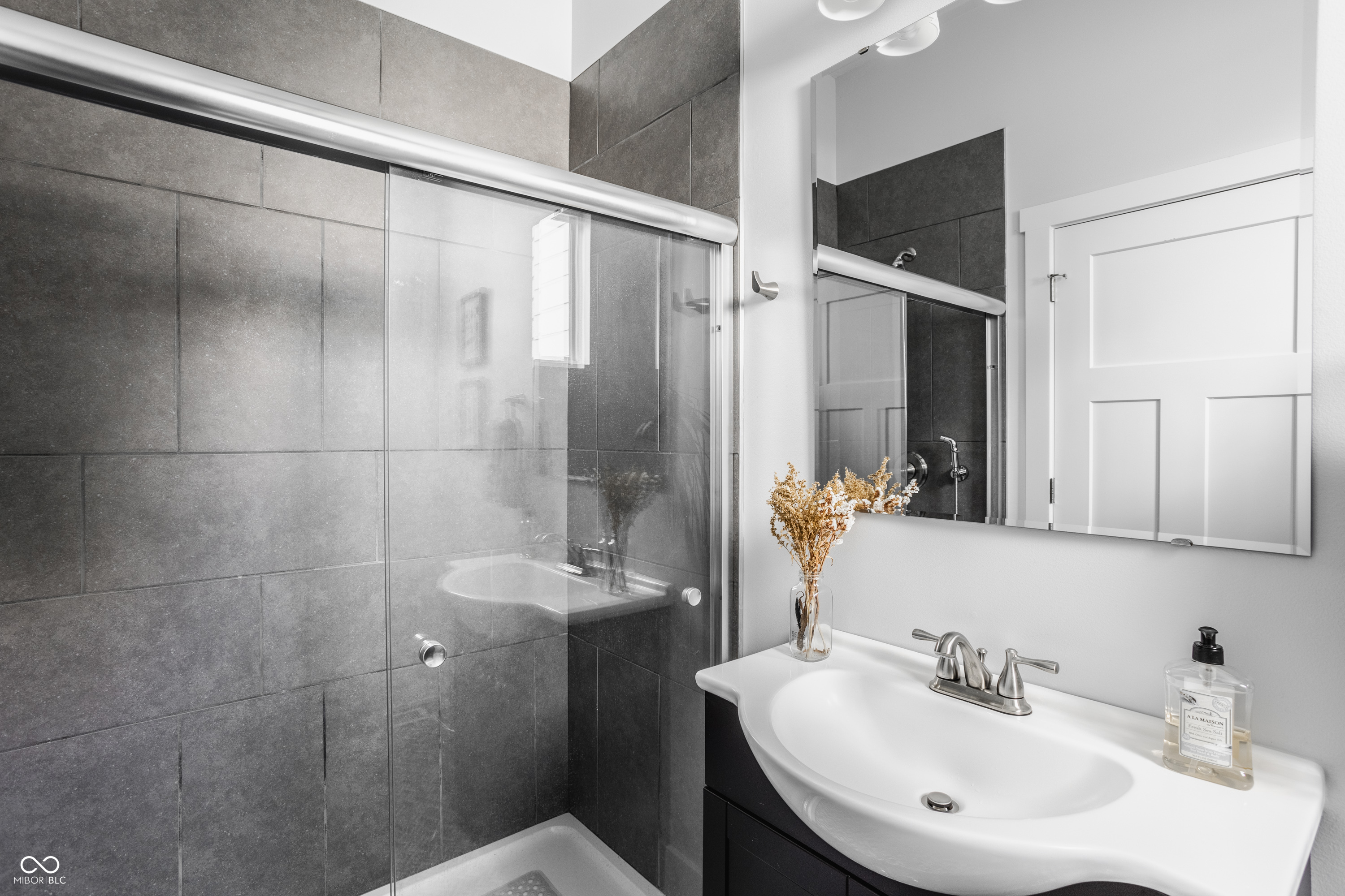 1244 Ringgold Avenue