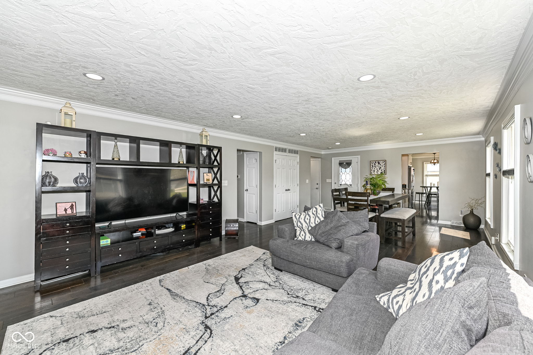 8528 Quail Hollow Road