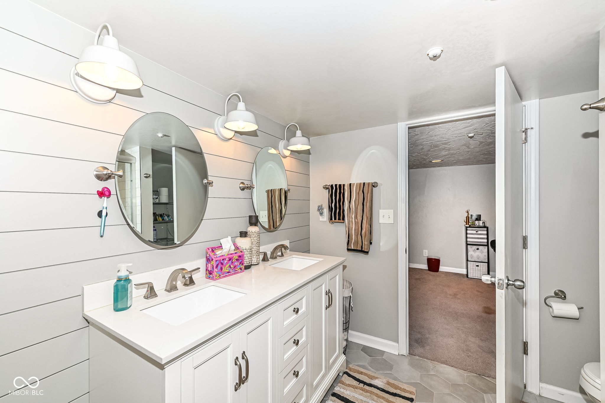 8528 Quail Hollow Road
