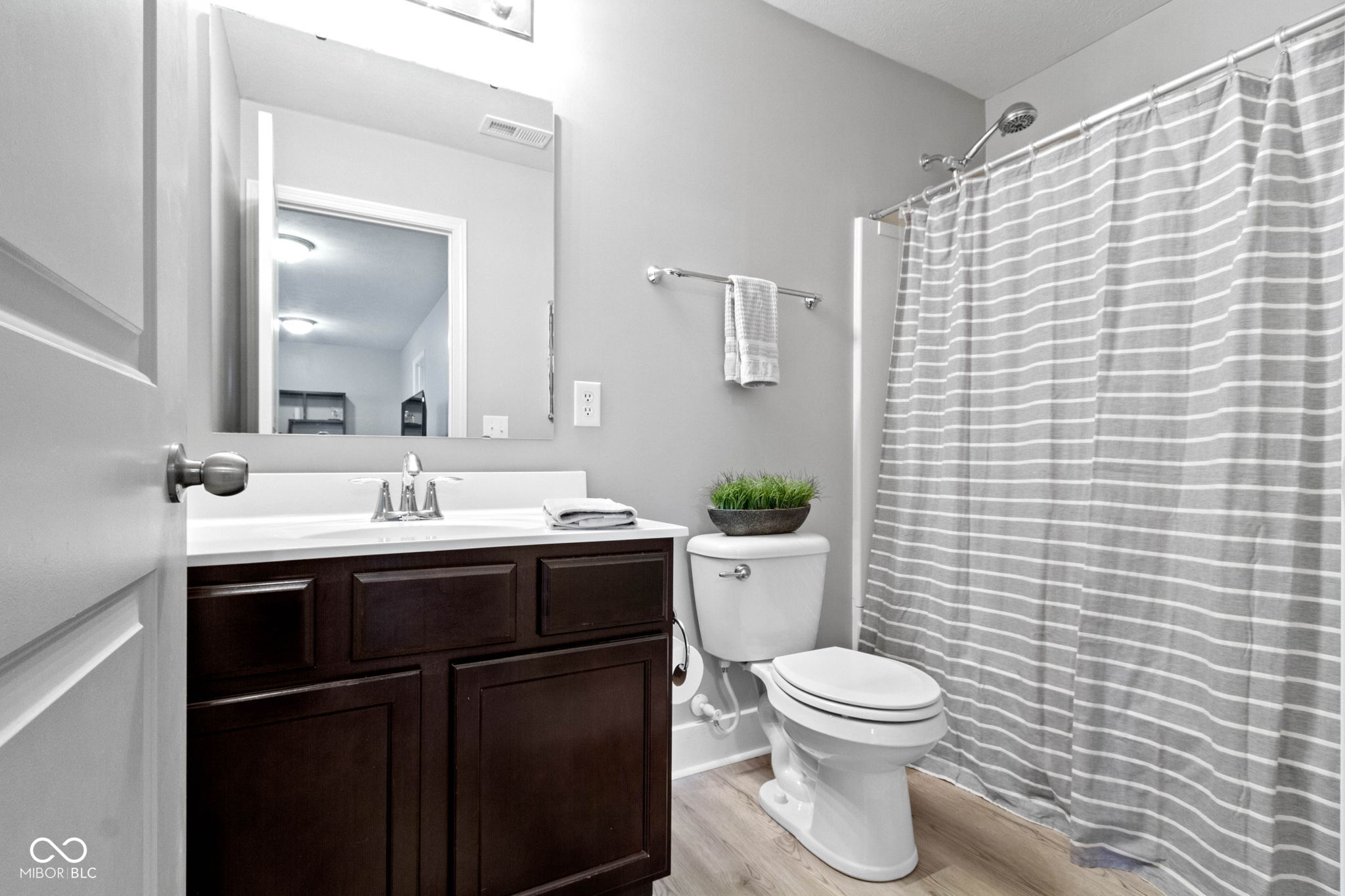 5612 Crestview Trail