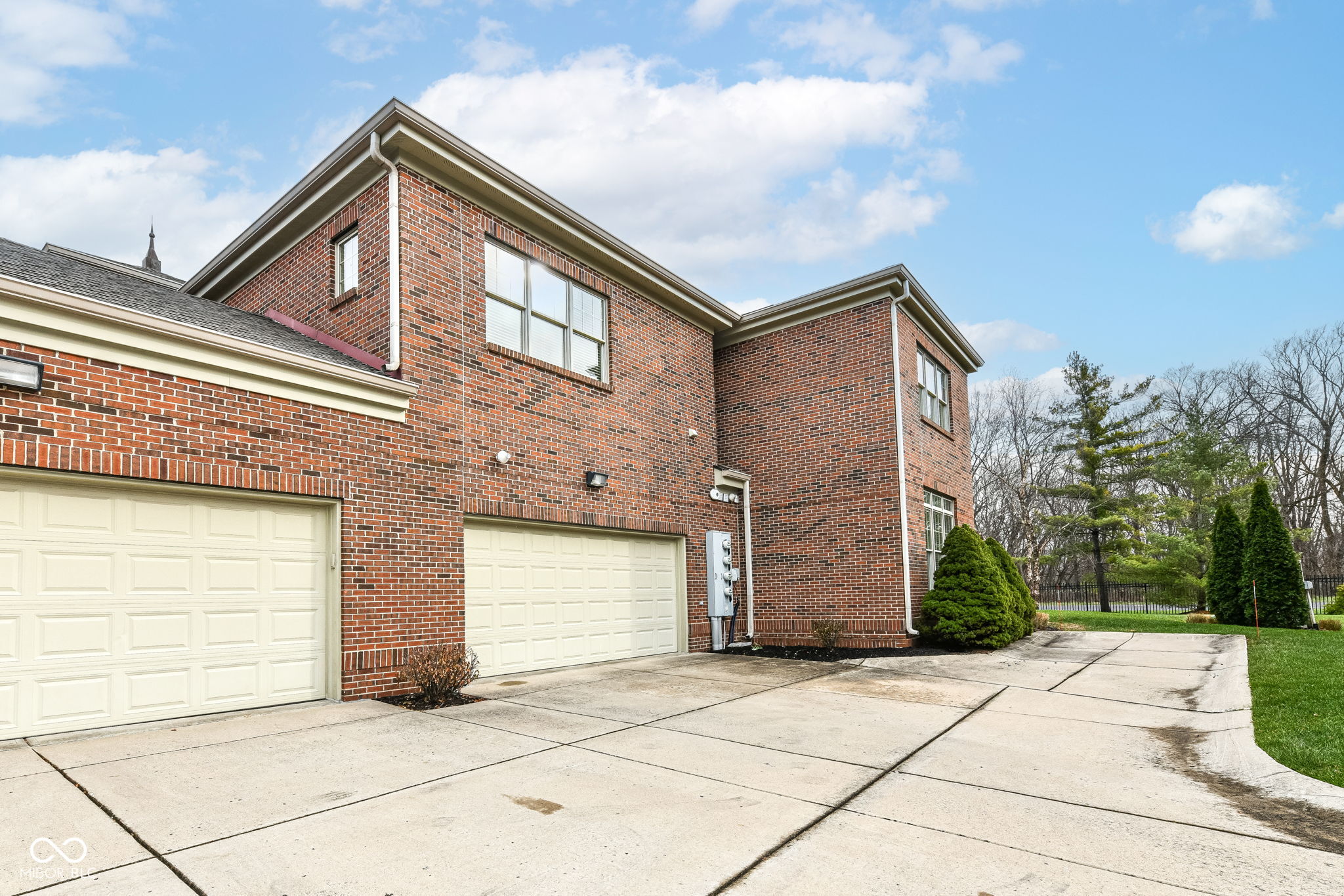 6471 Meridian Parkway Unit: APT D