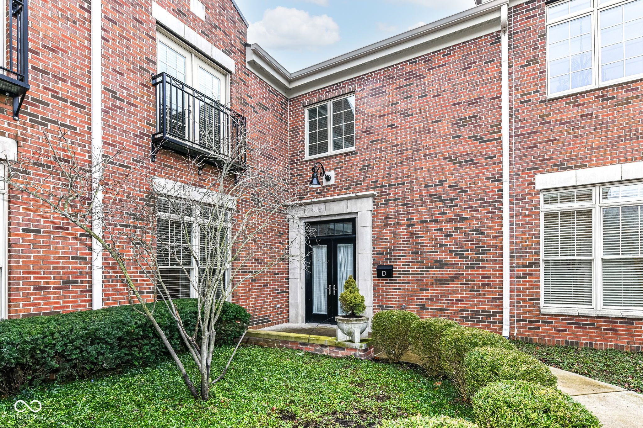 6471 Meridian Parkway Unit: APT D