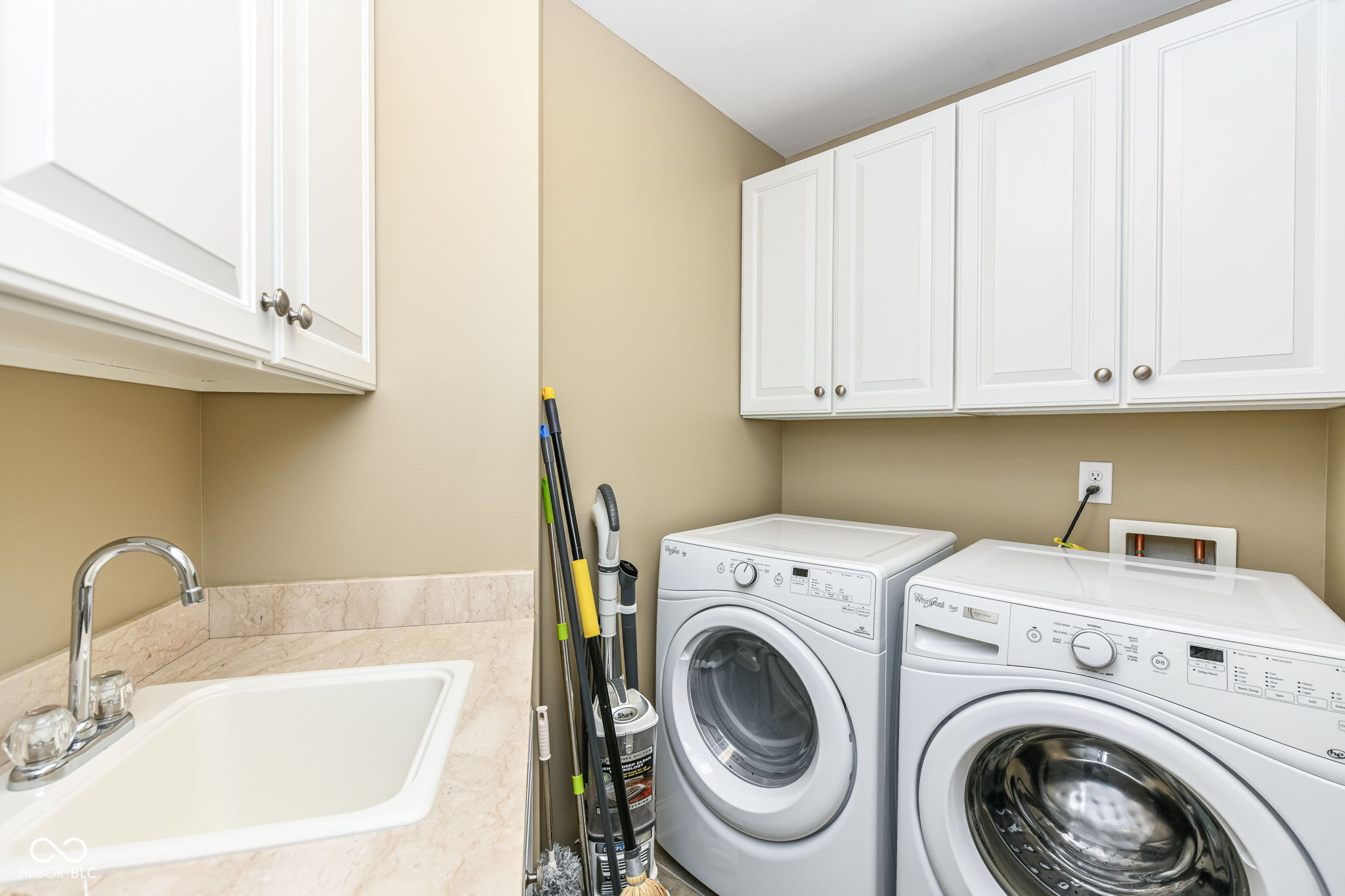 6471 Meridian Parkway Unit: APT D