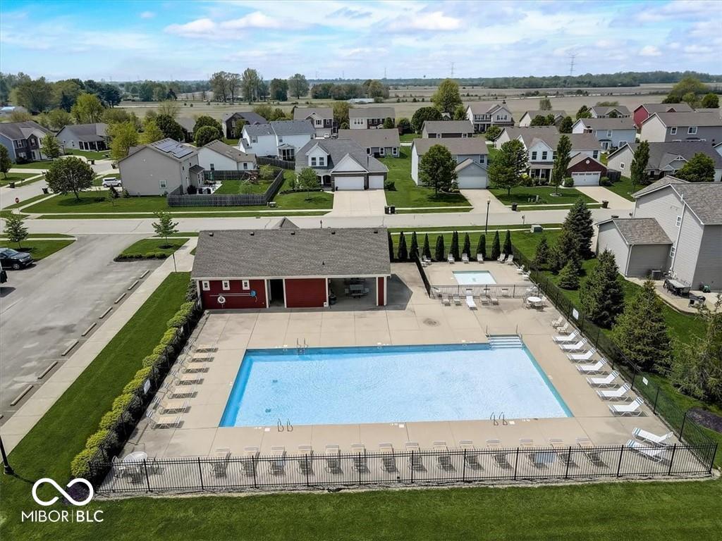 5559 W Woods Edge Drive