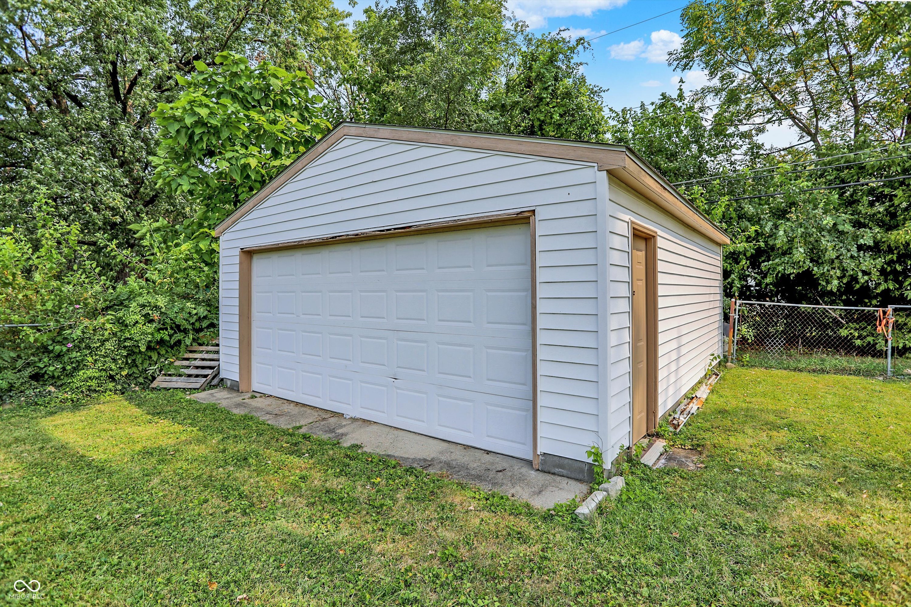 1011 Westbrook Avenue