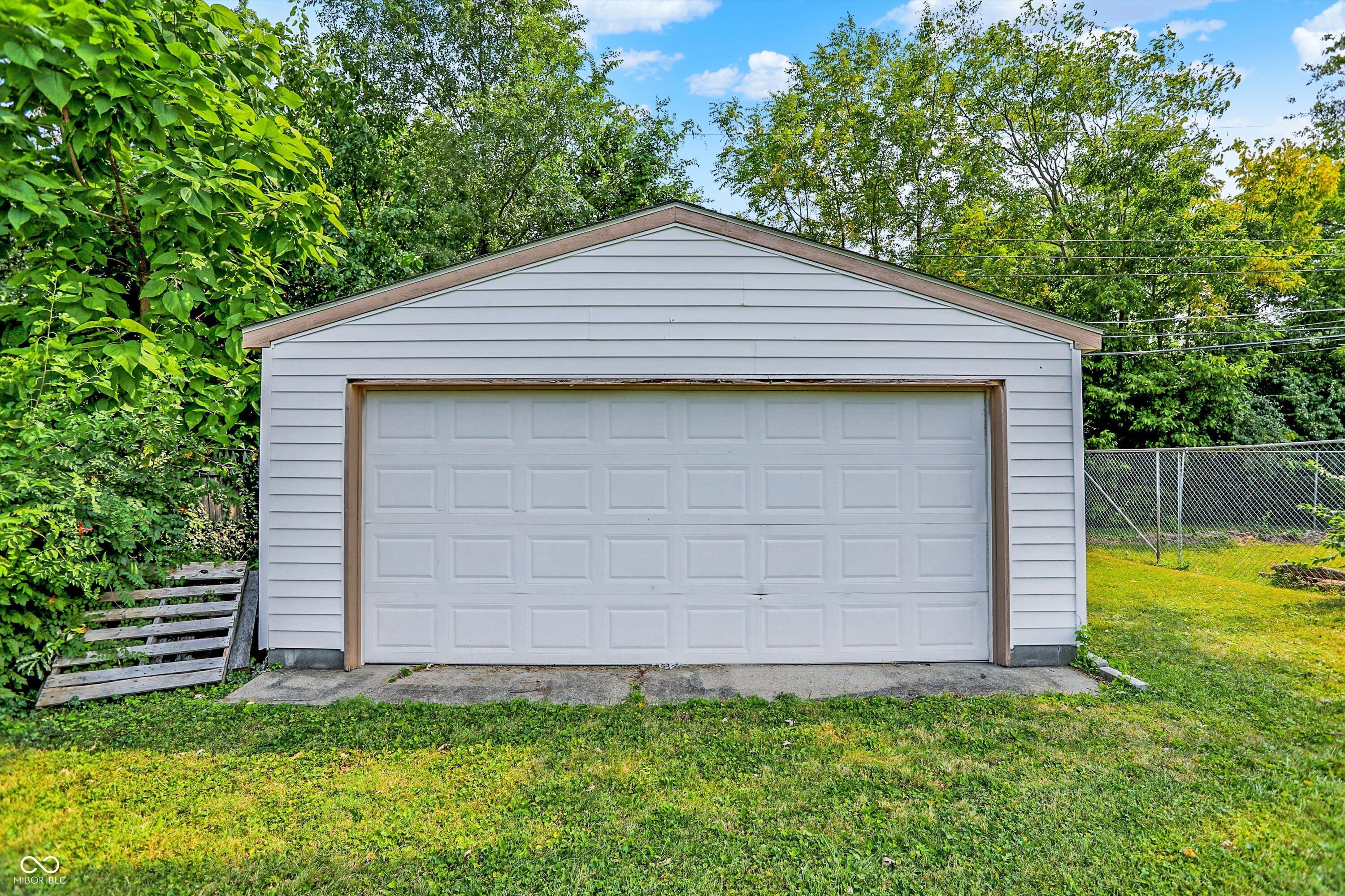 1011 Westbrook Avenue