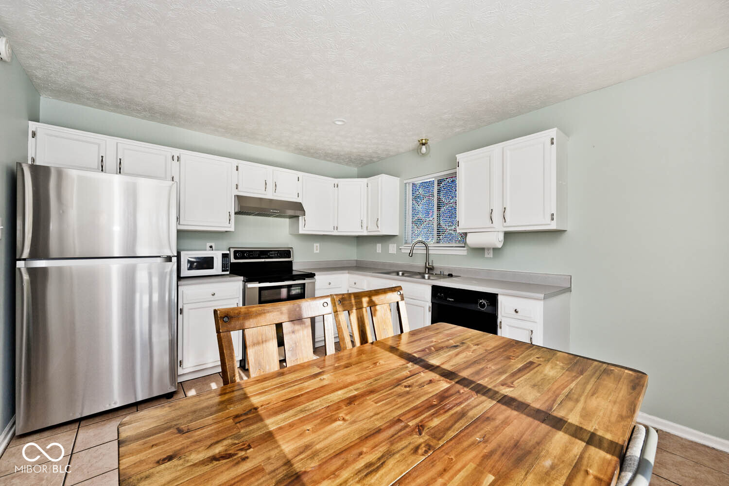 6338 Cooper Pointe Drive