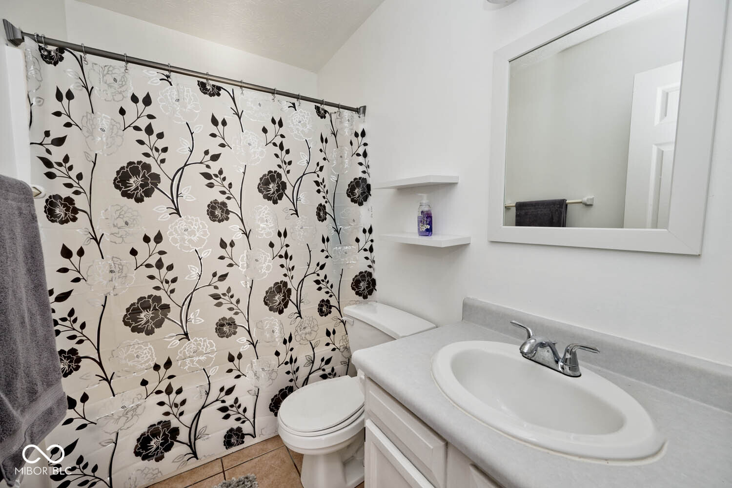 6338 Cooper Pointe Drive