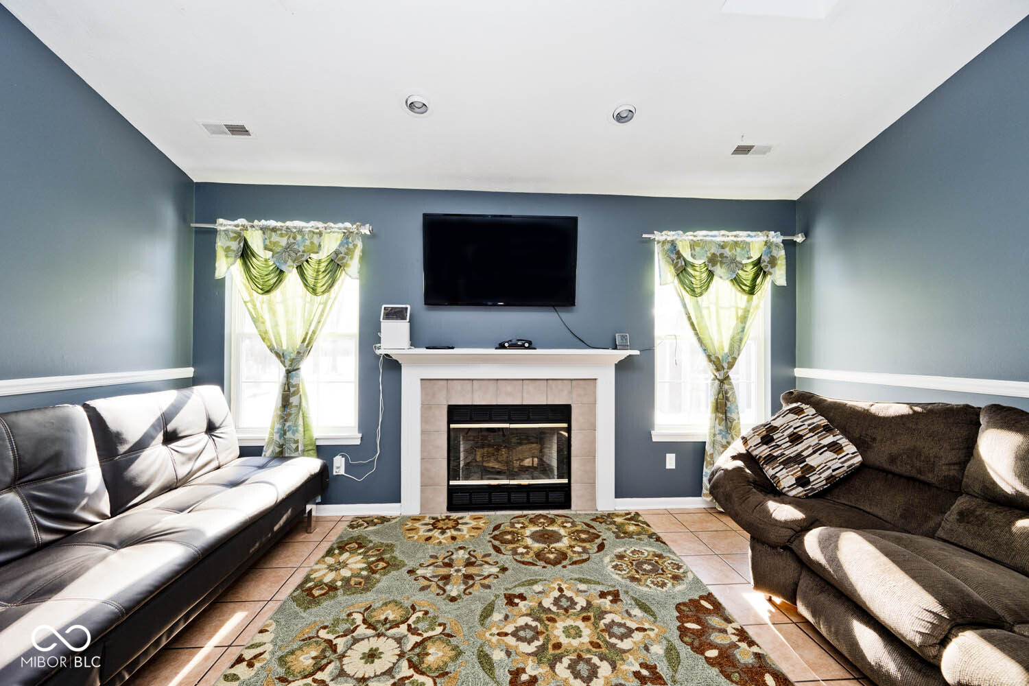 6338 Cooper Pointe Drive