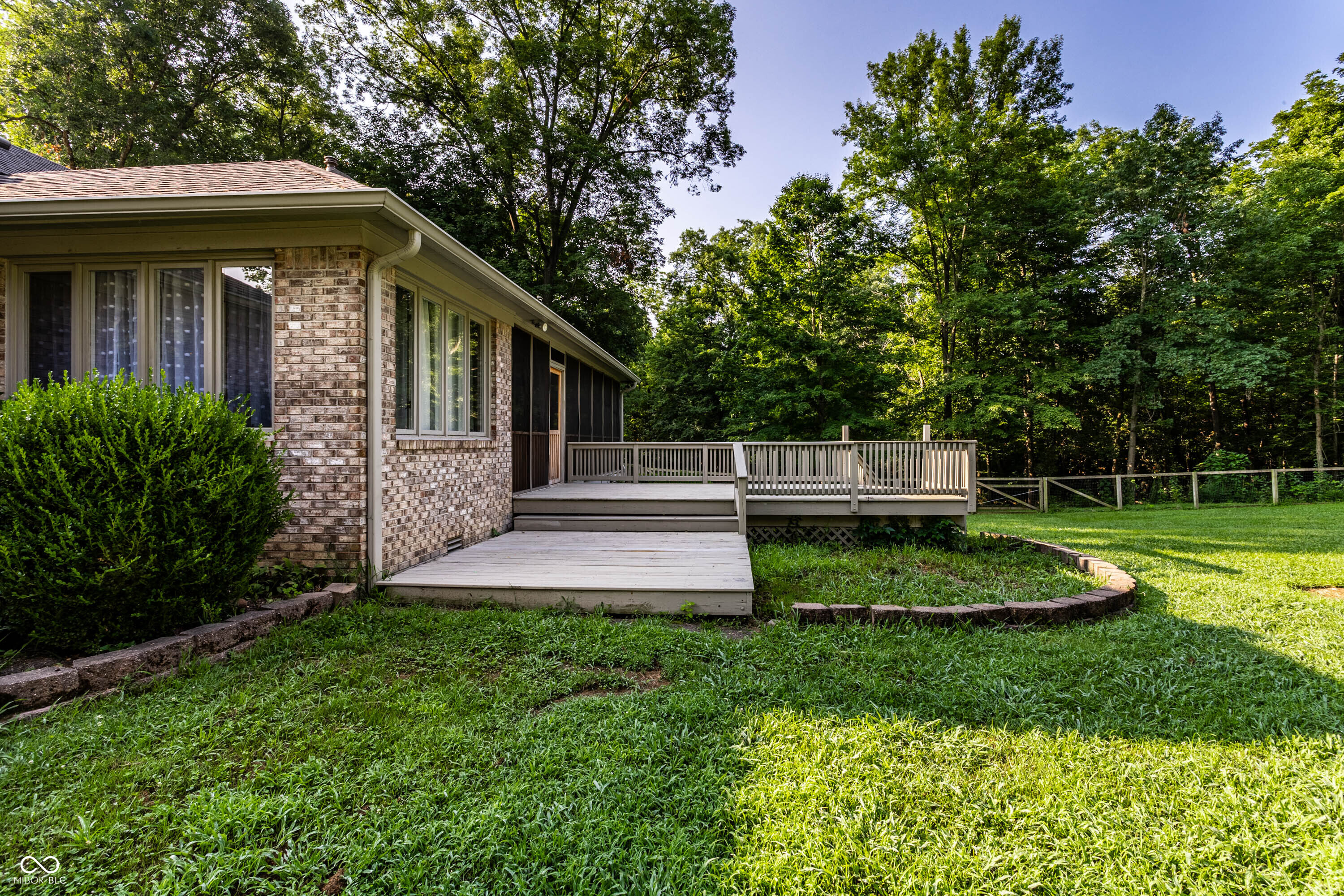 6884 S County Road 400 E