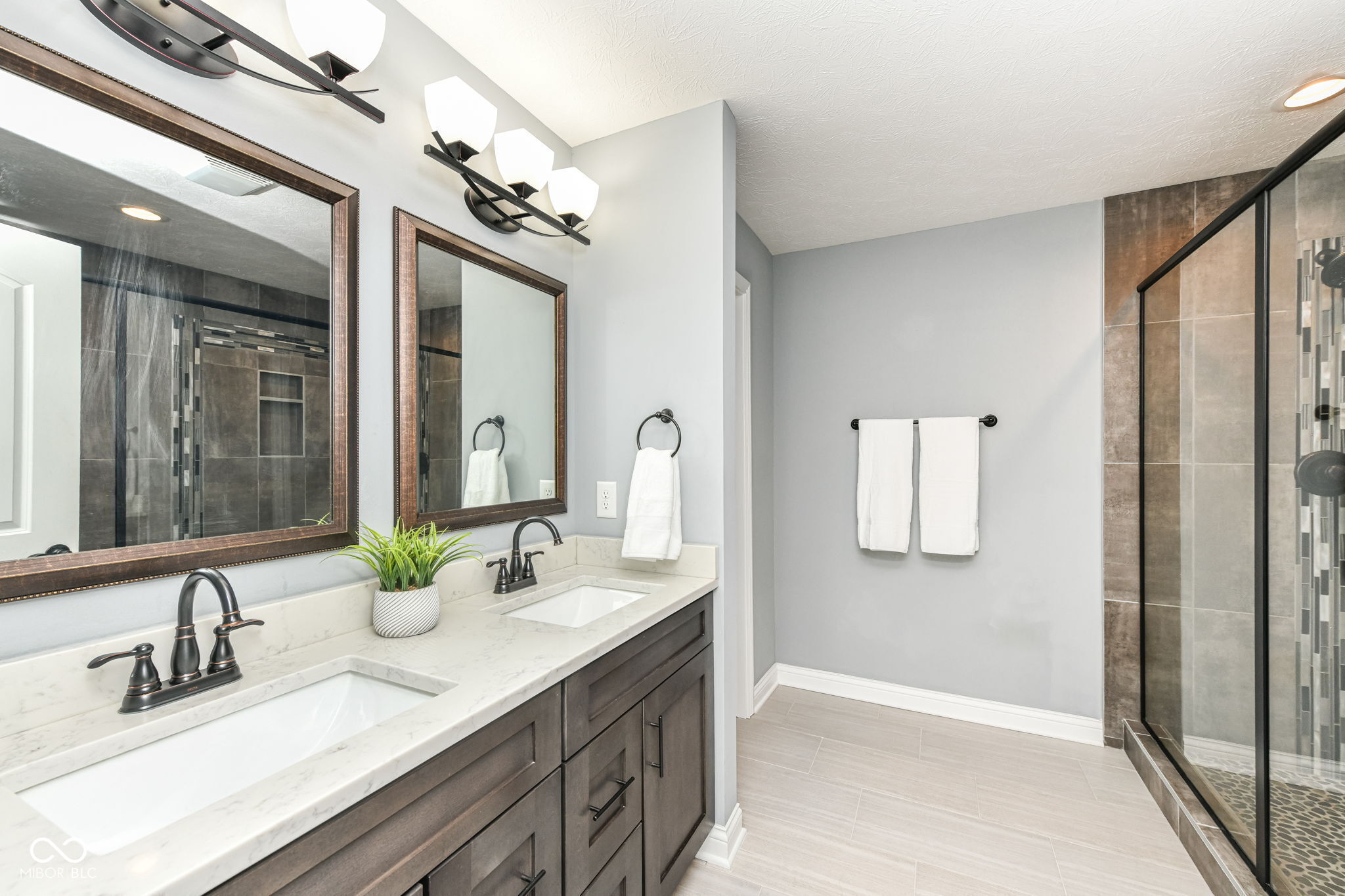 833 N Park Trail Drive