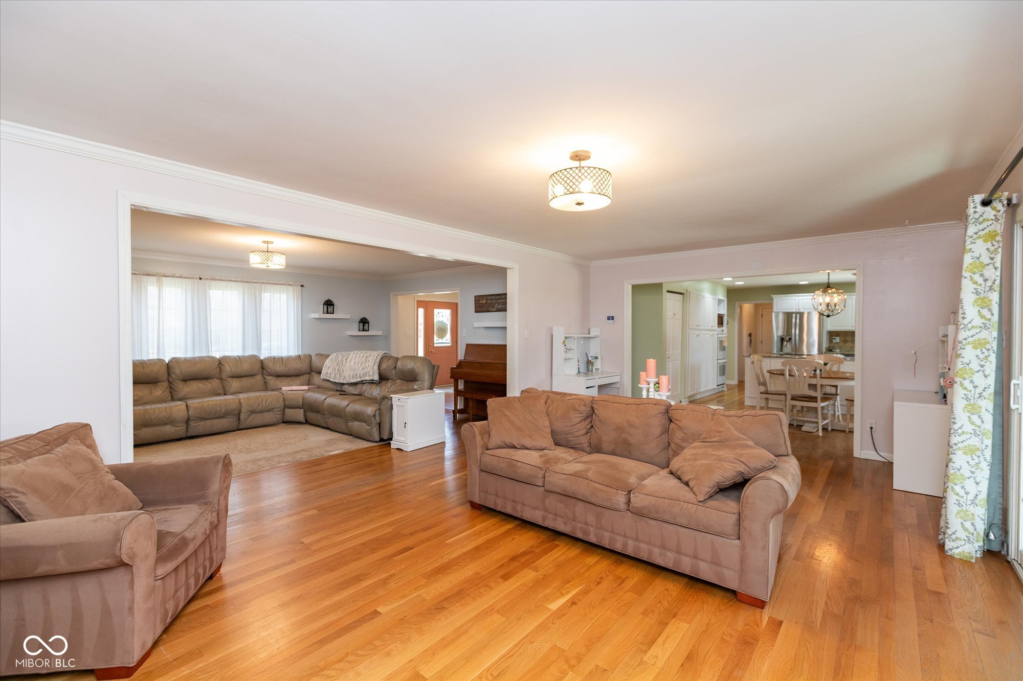 12107 Castle Row Overlook