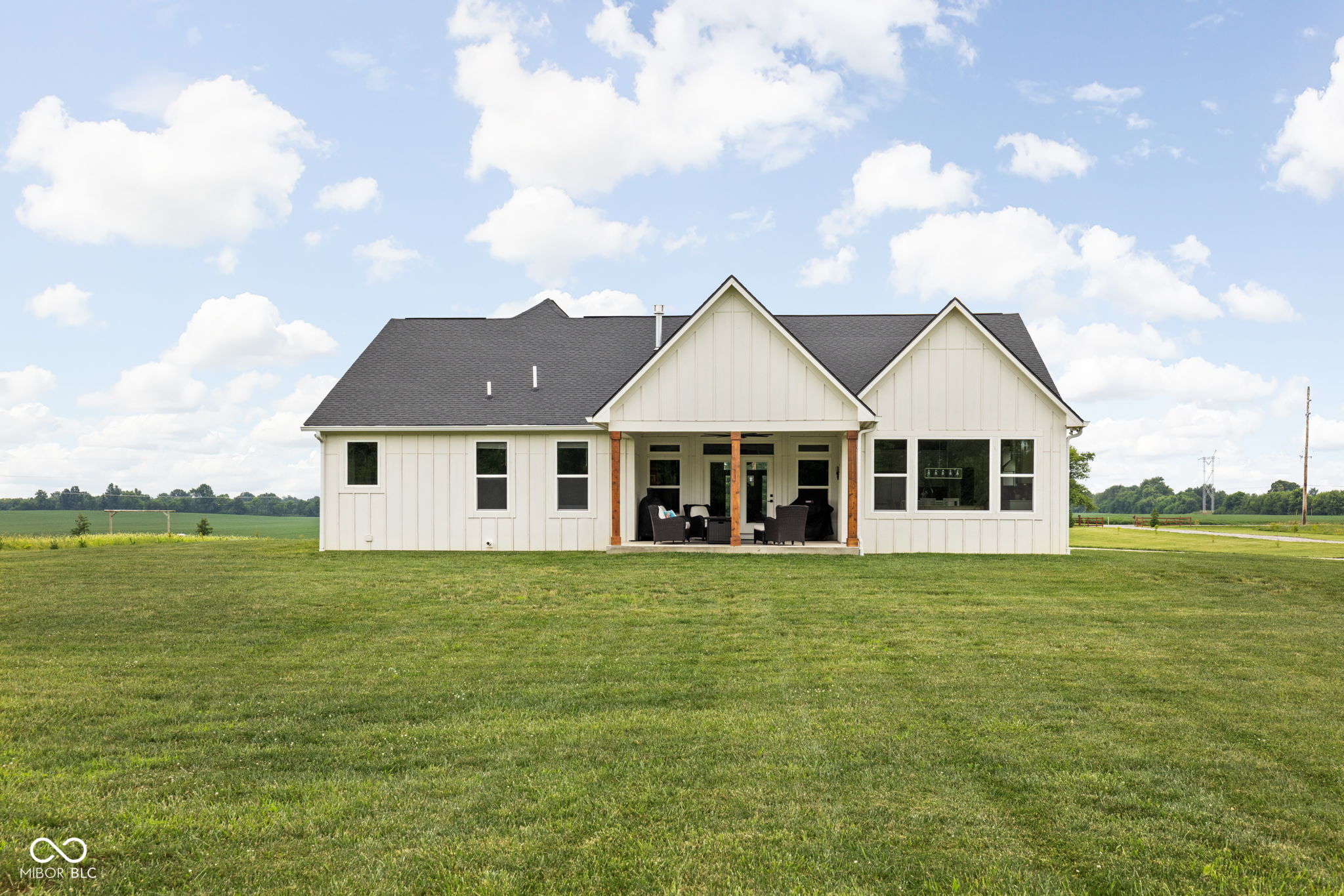 6872 E County Road 1000 N