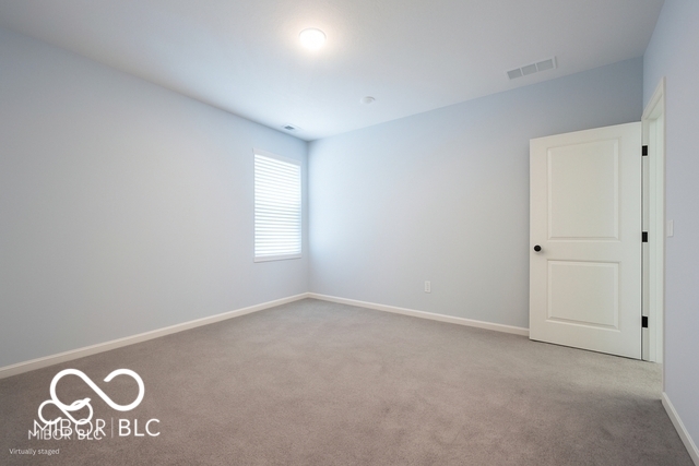 15304 Fairlands Drive