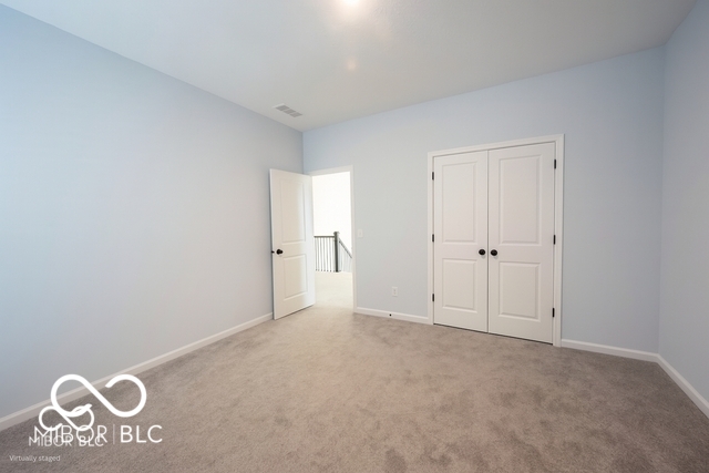 15304 Fairlands Drive