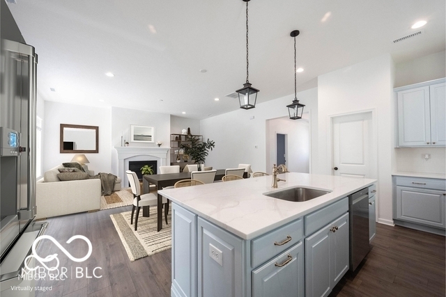 15304 Fairlands Drive
