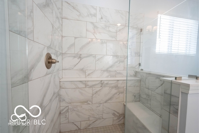 15304 Fairlands Drive