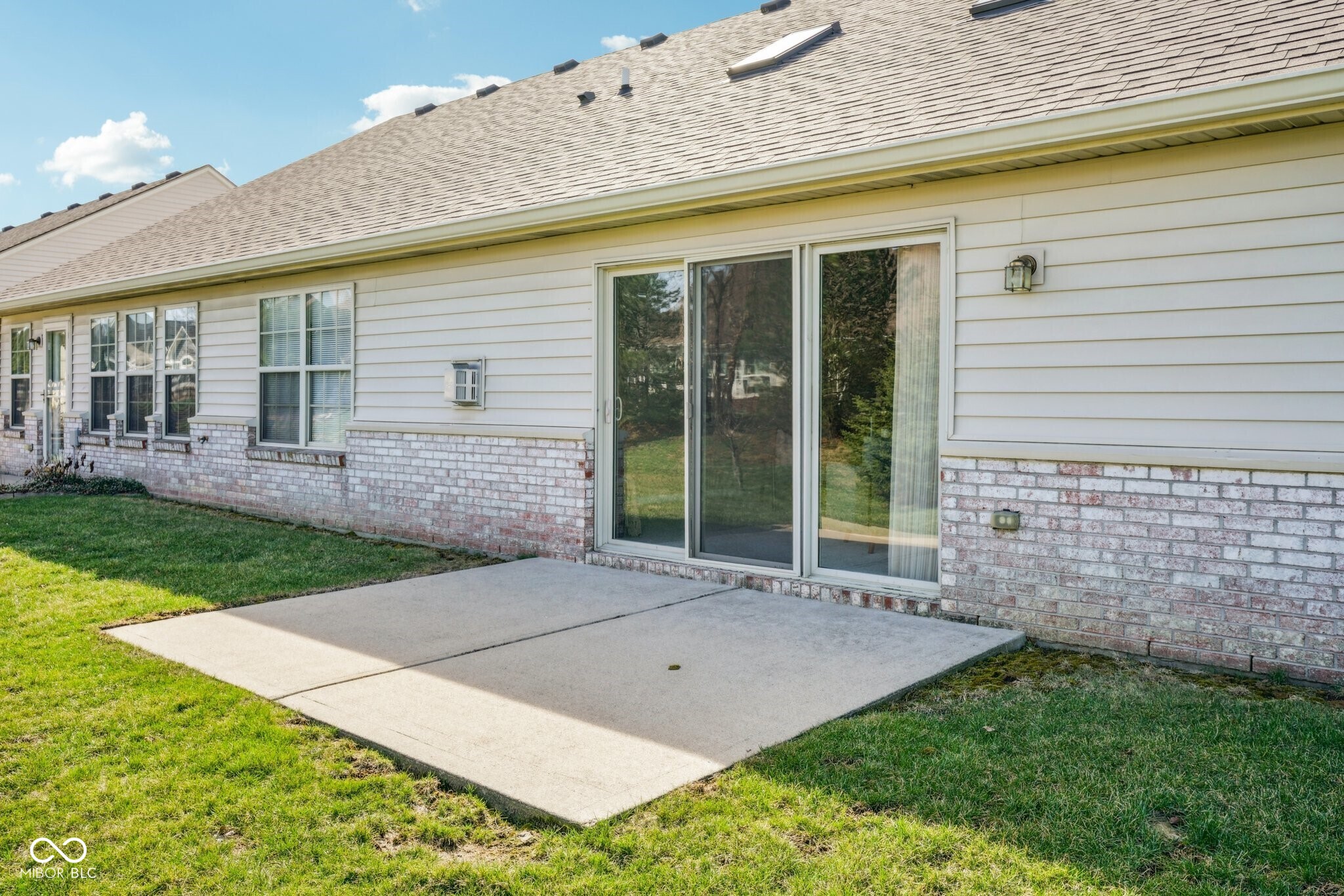 1564 Fairfield Drive