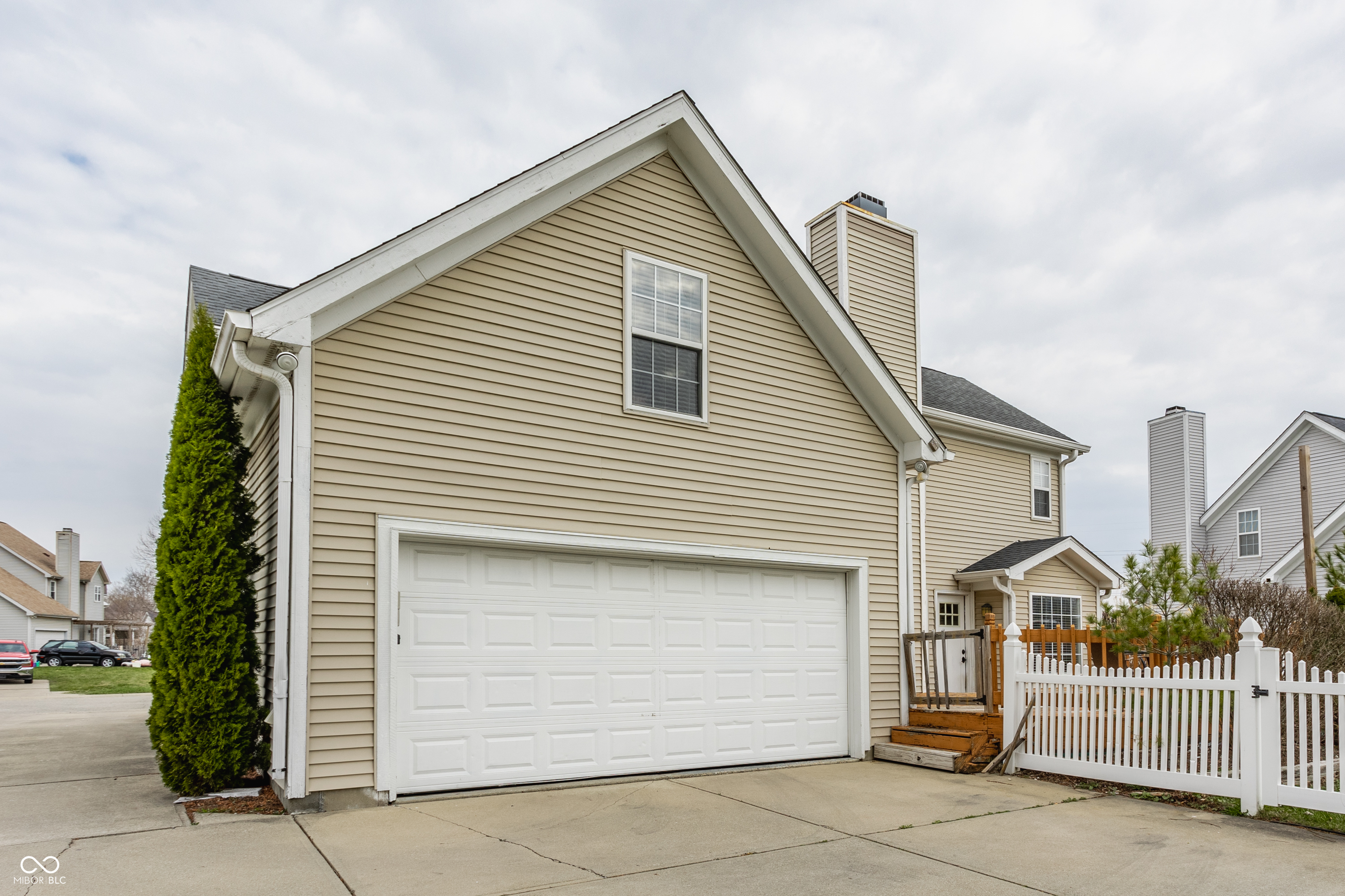 11125 Hickory Lake Lane
