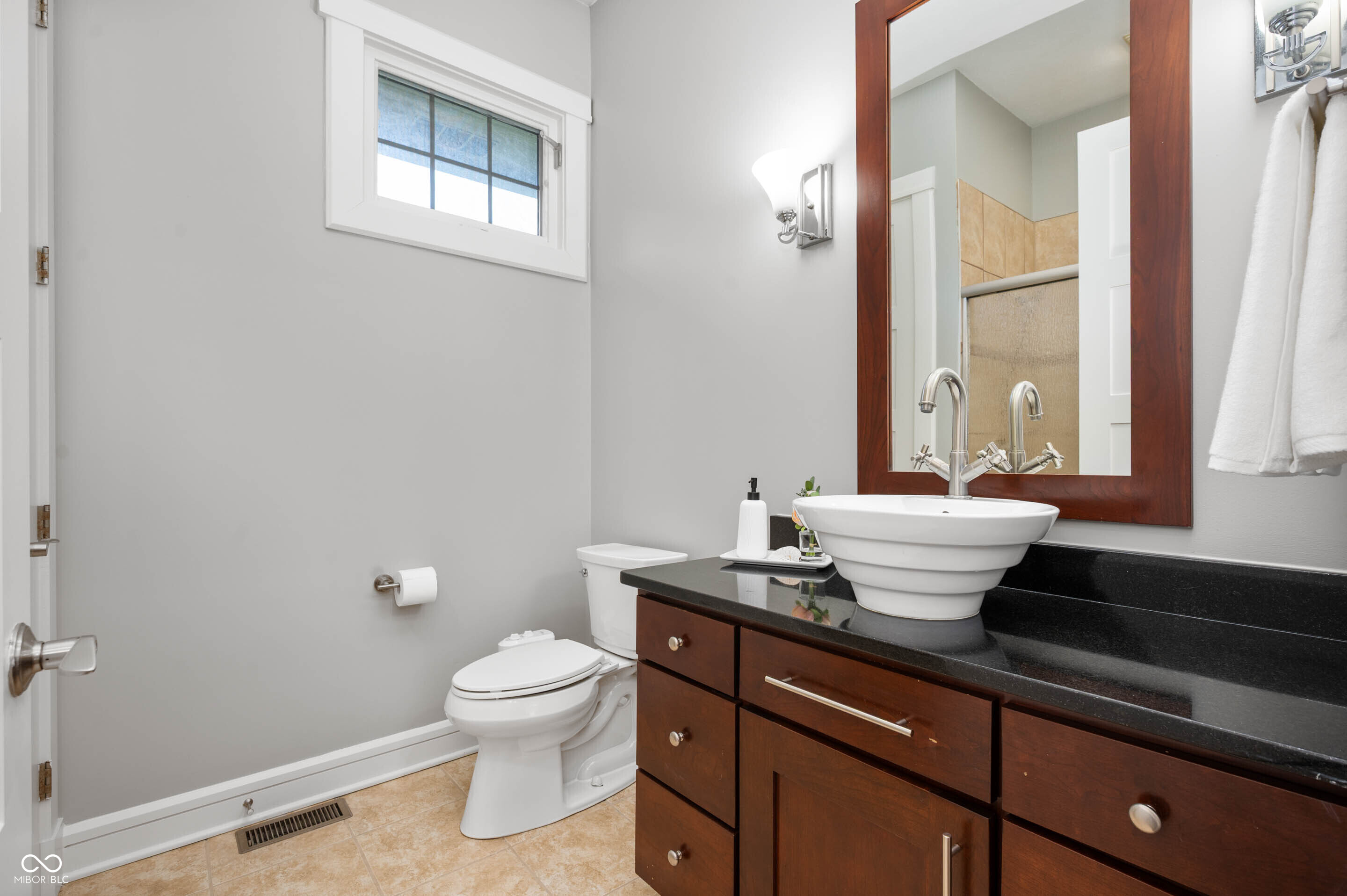 5202 Logan Lane
