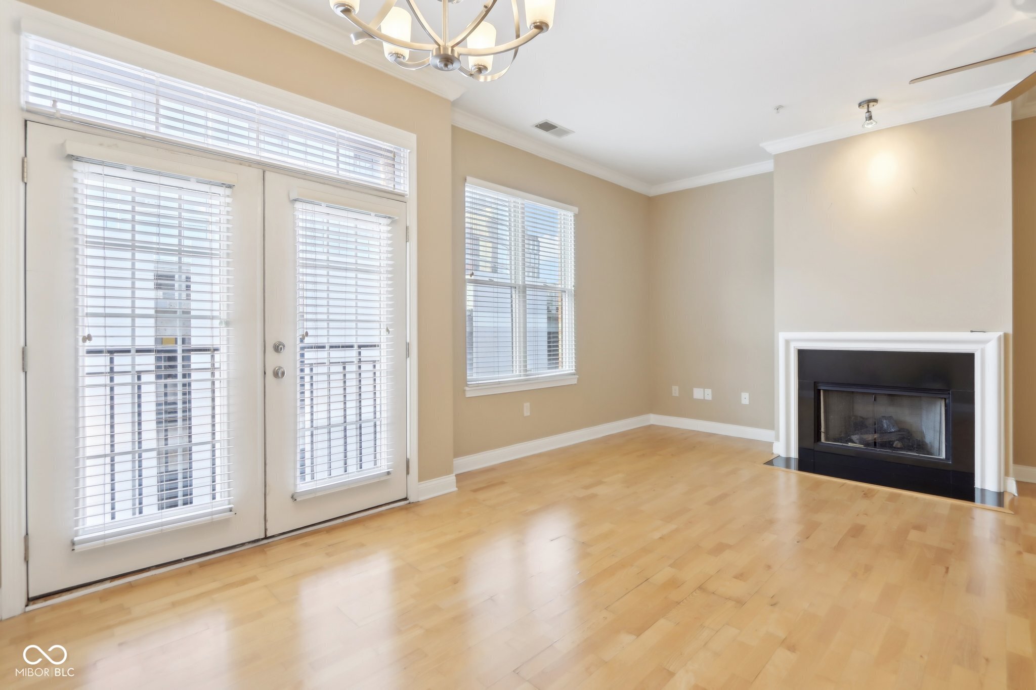 355 E Ohio Street Unit: 309