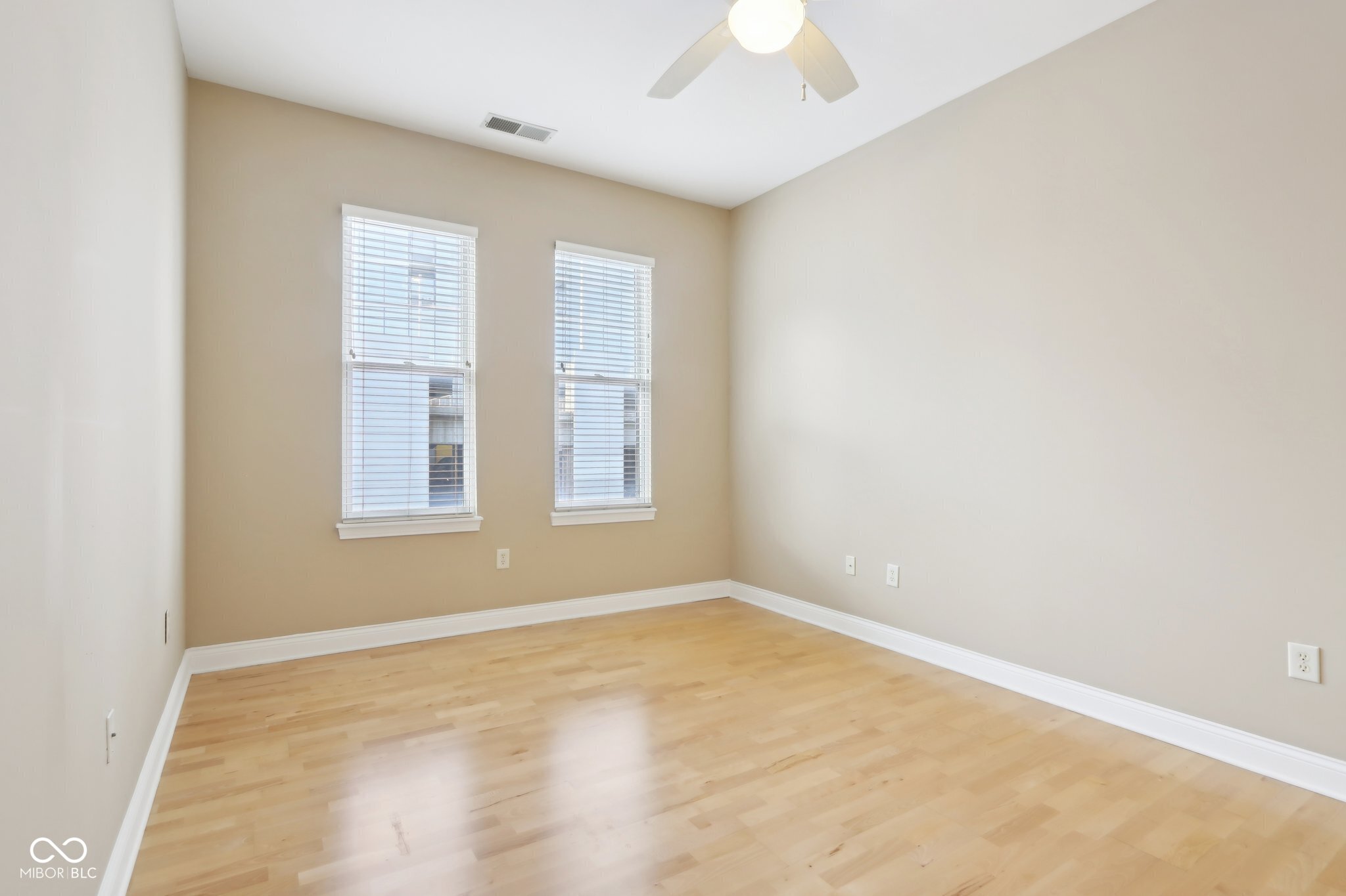 355 E Ohio Street Unit: 309