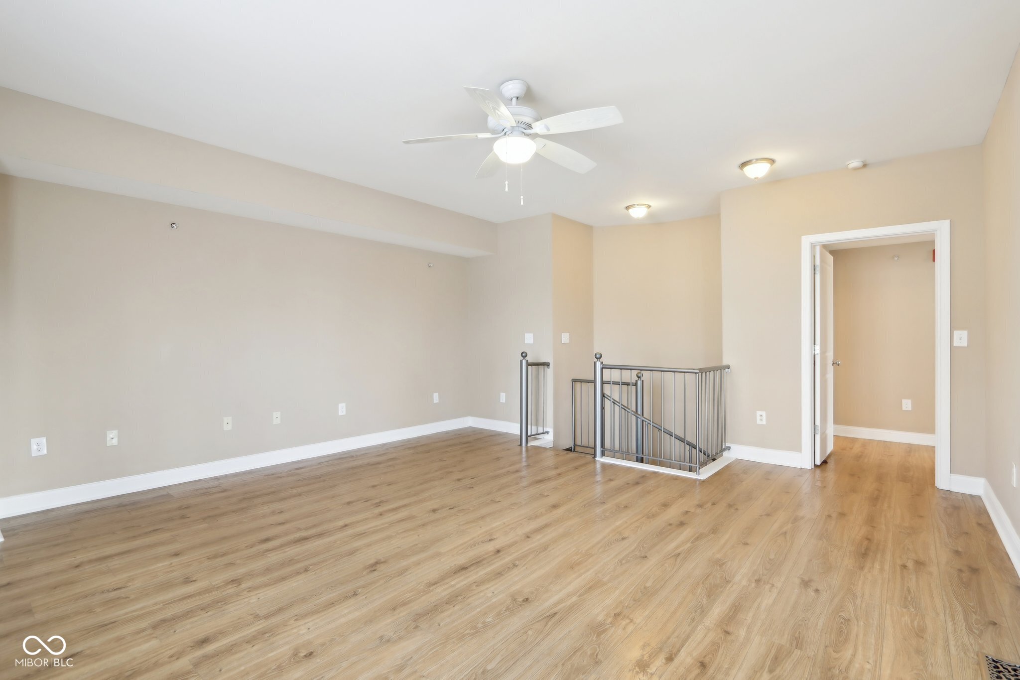 355 E Ohio Street Unit: 309