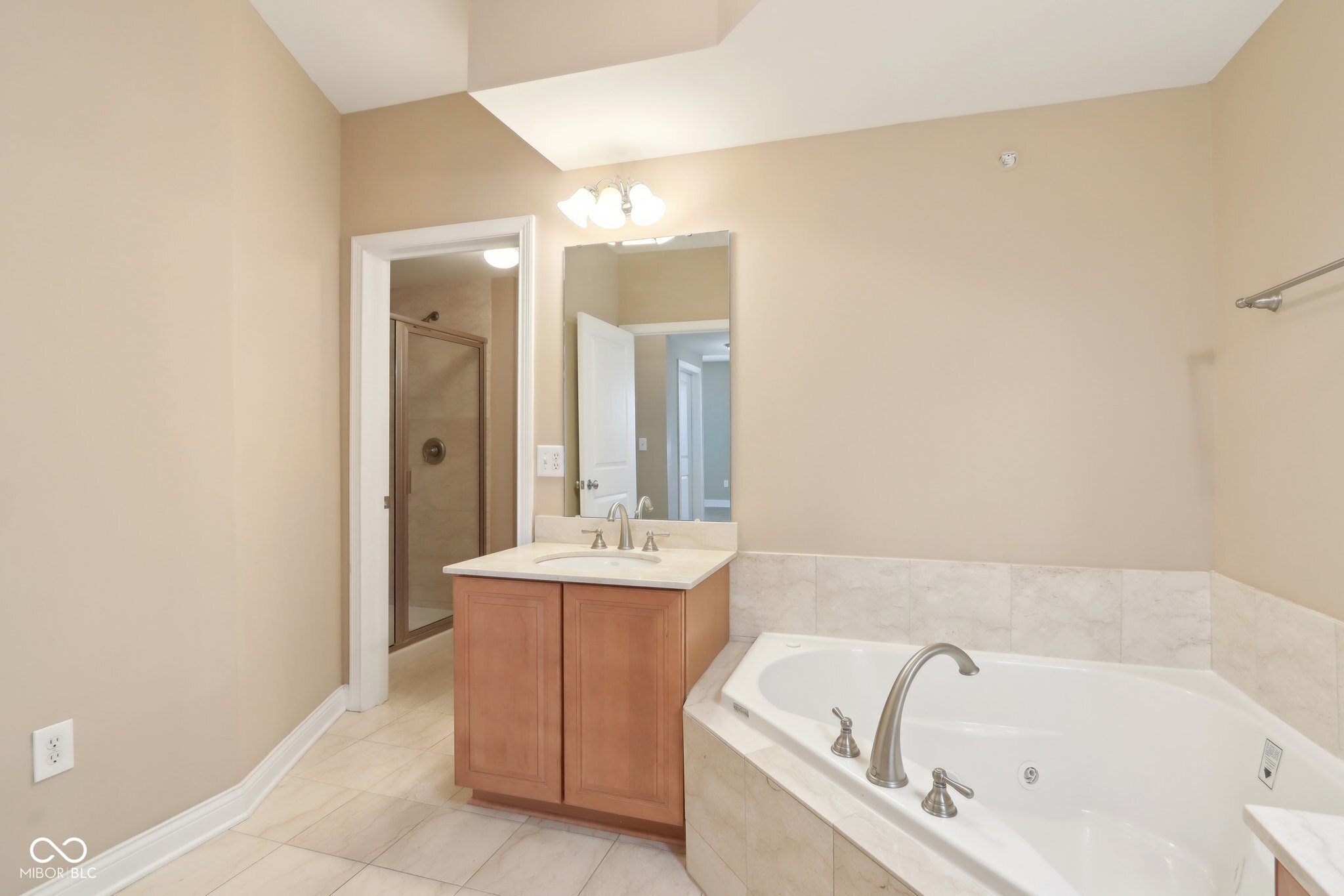 355 E Ohio Street Unit: 309