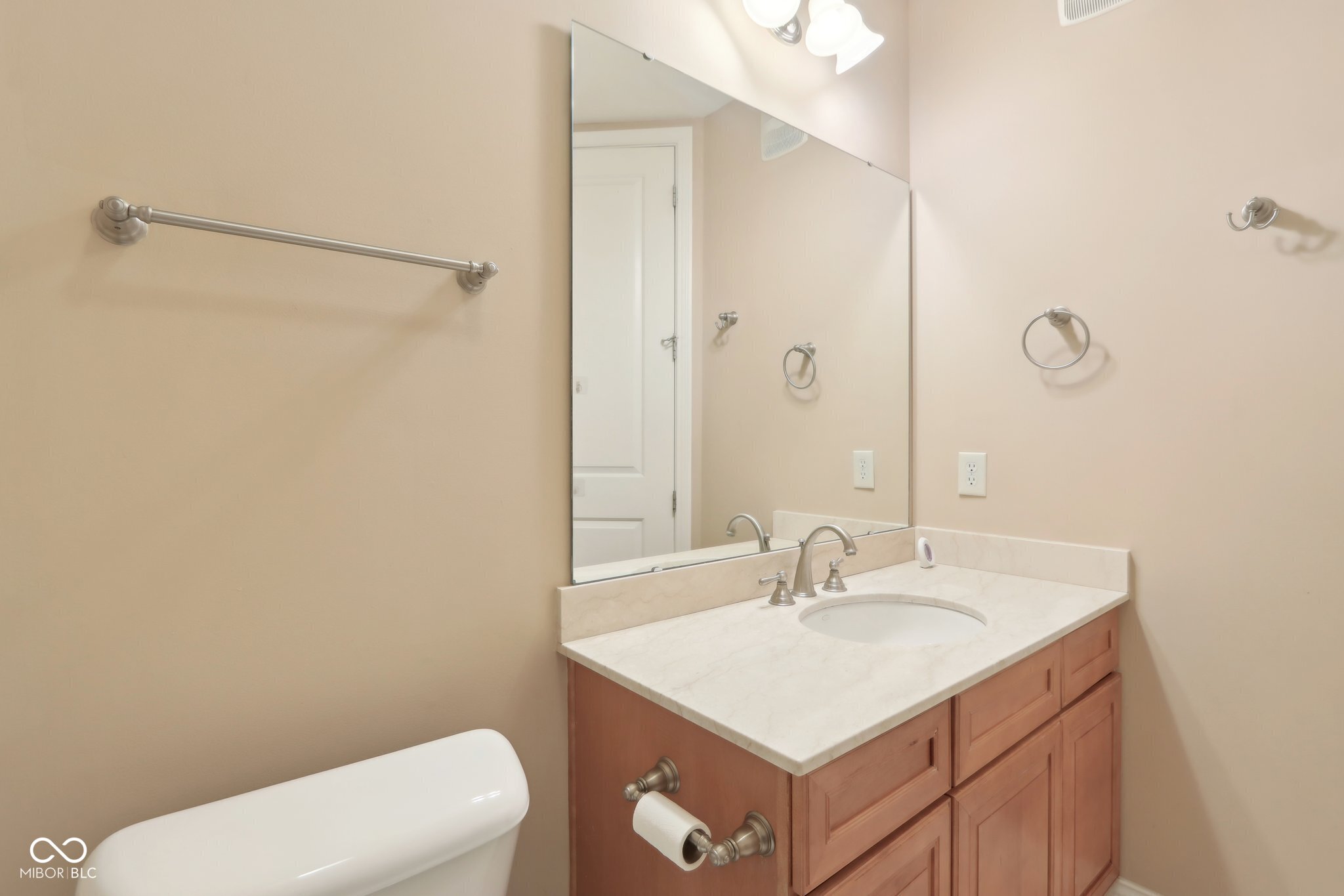 355 E Ohio Street Unit: 309