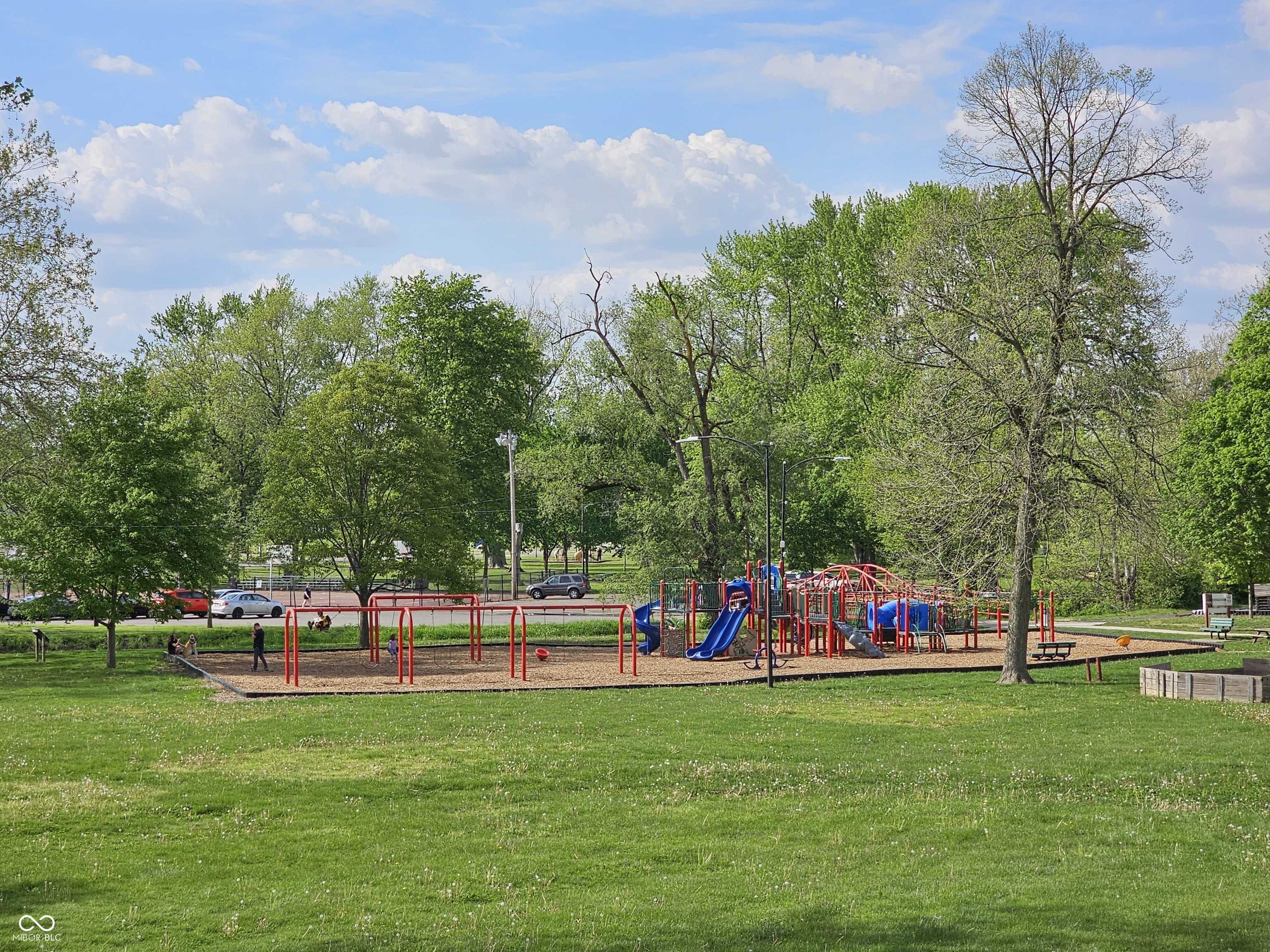 425 Waterview Boulevard