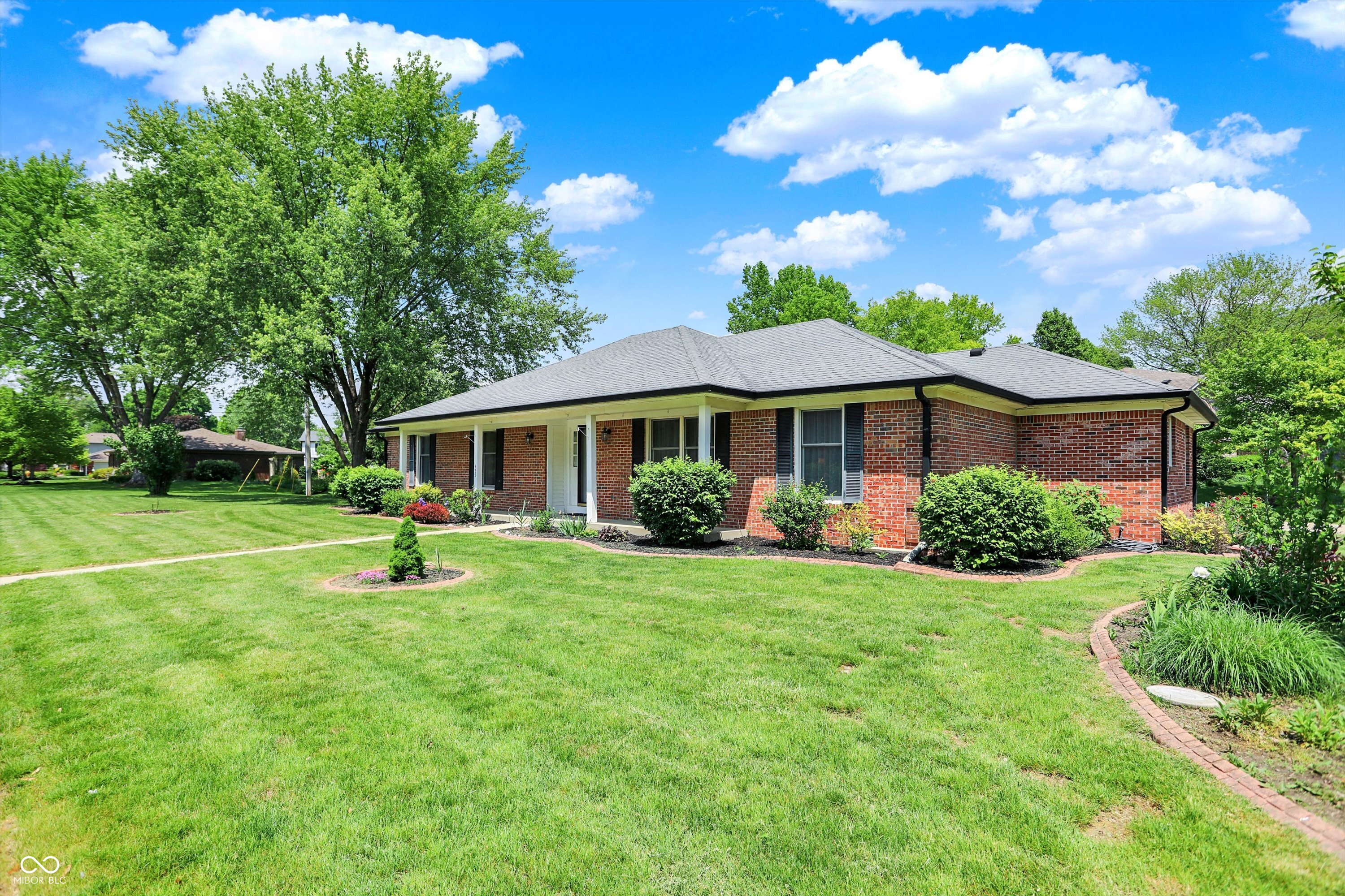 425 Waterview Boulevard