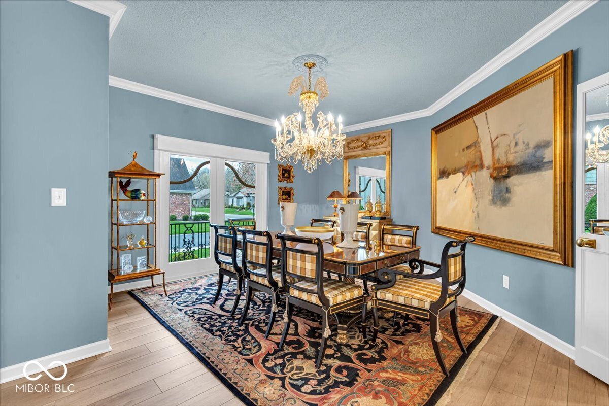 958 Tamarack Cir N Drive