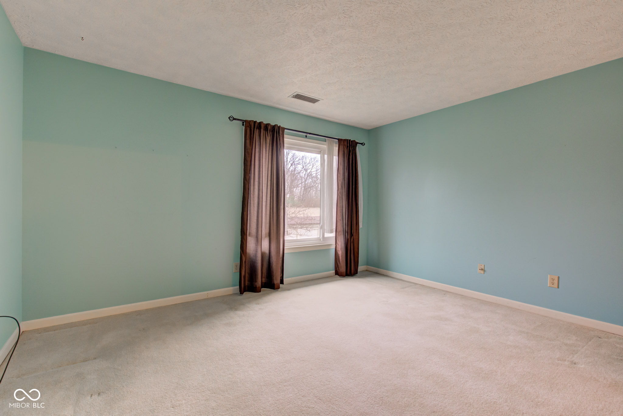 102 Knoll Court Unit: D
