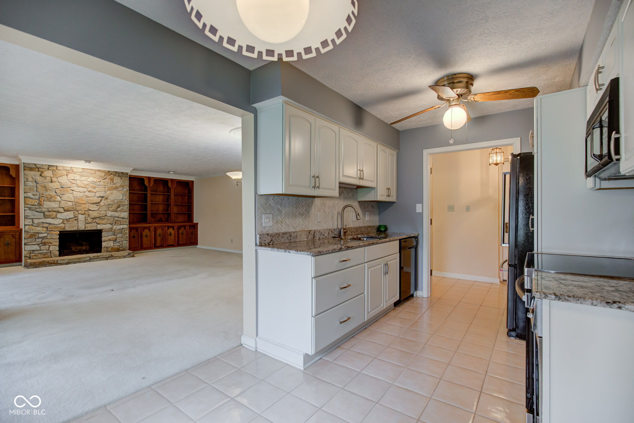 102 Knoll Court Unit: D