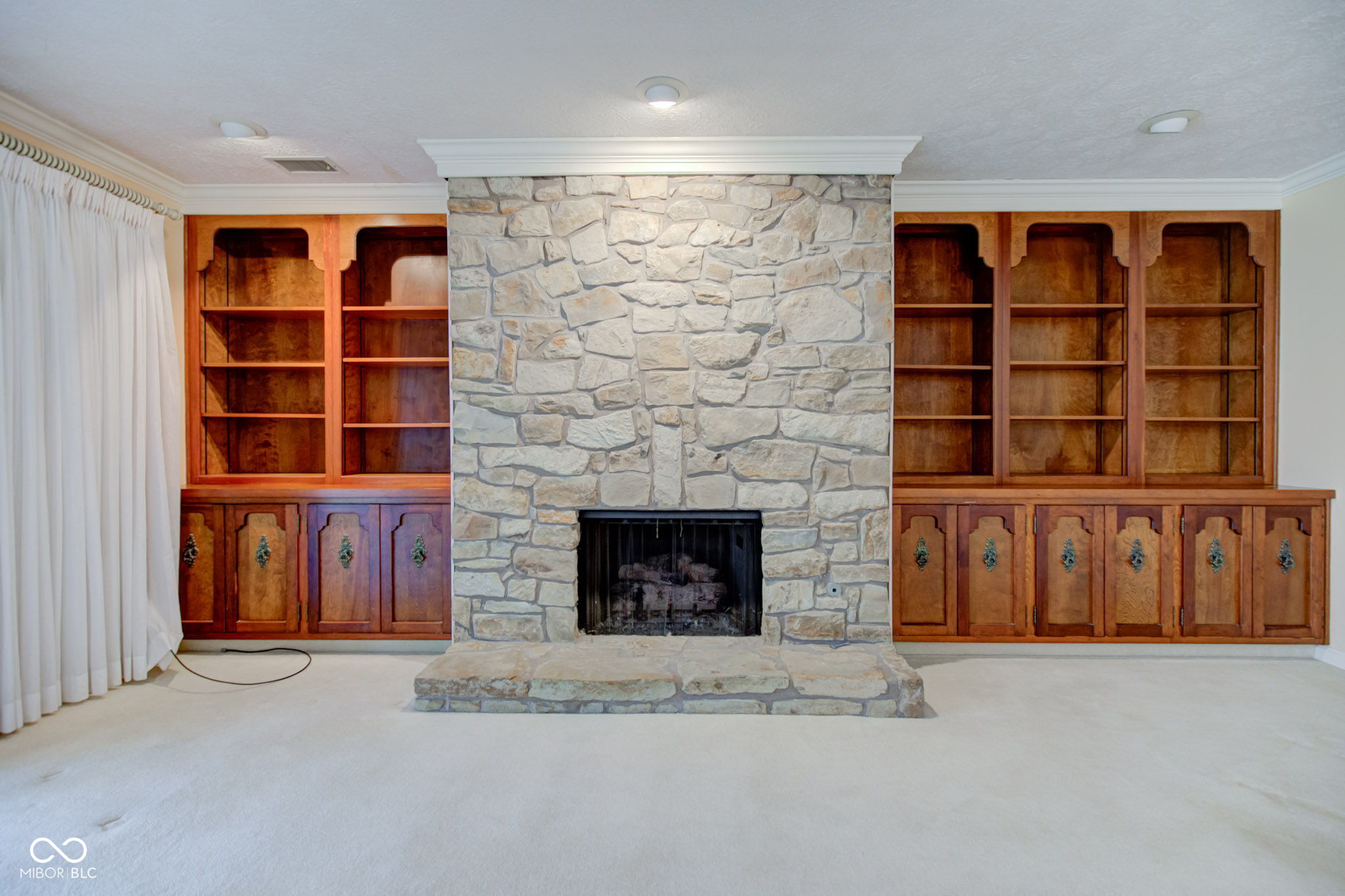 102 Knoll Court Unit: D