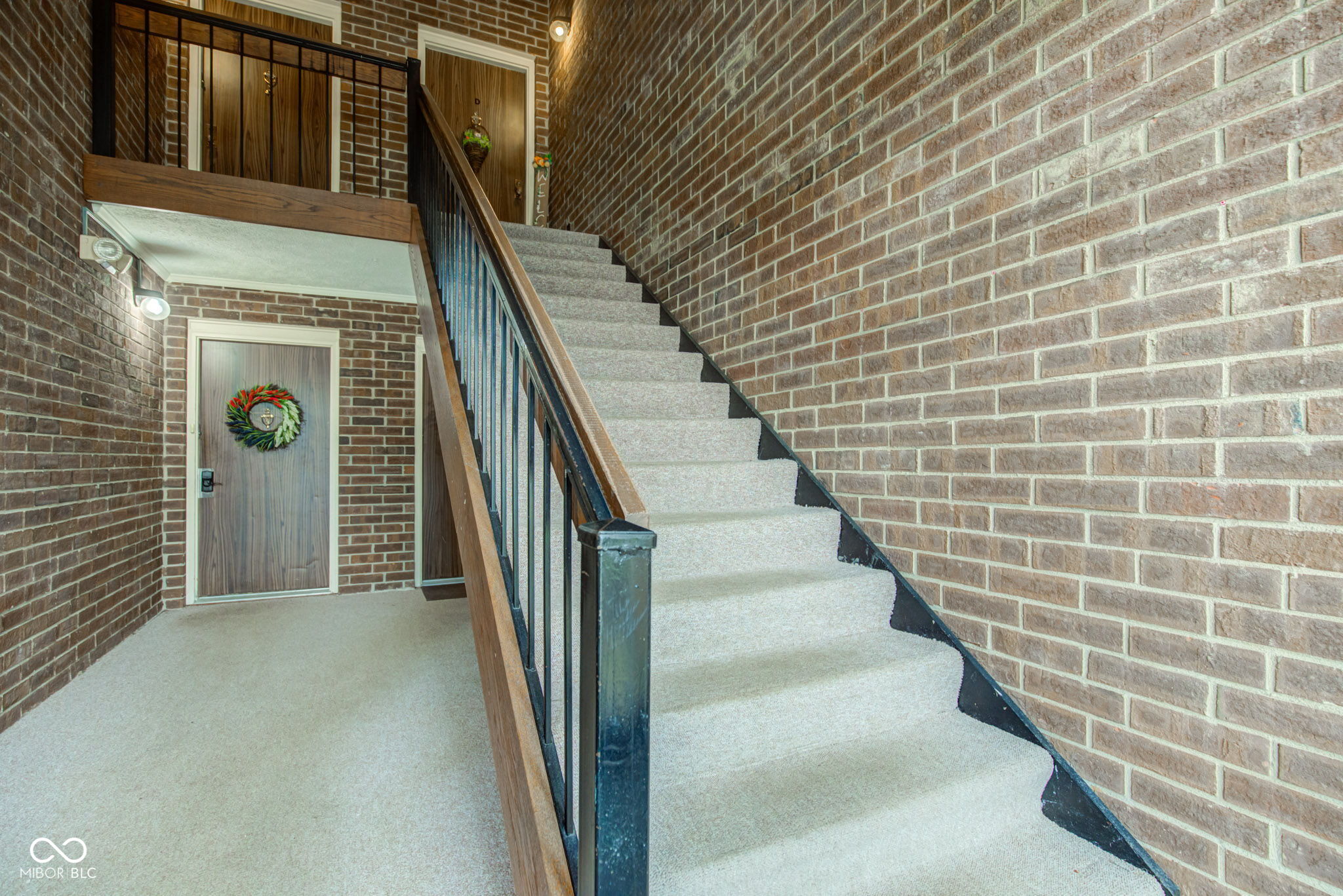 102 Knoll Court Unit: D