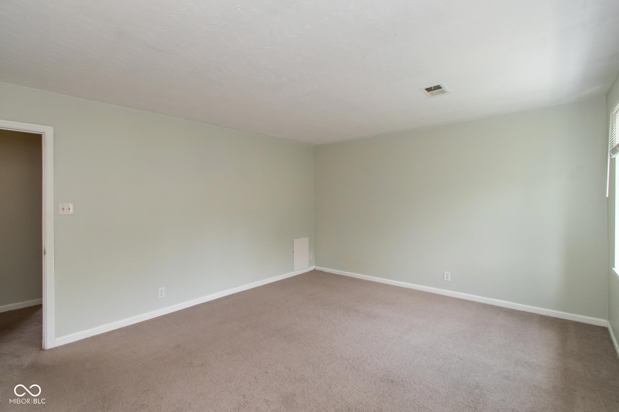 1131 Canterbury Square S