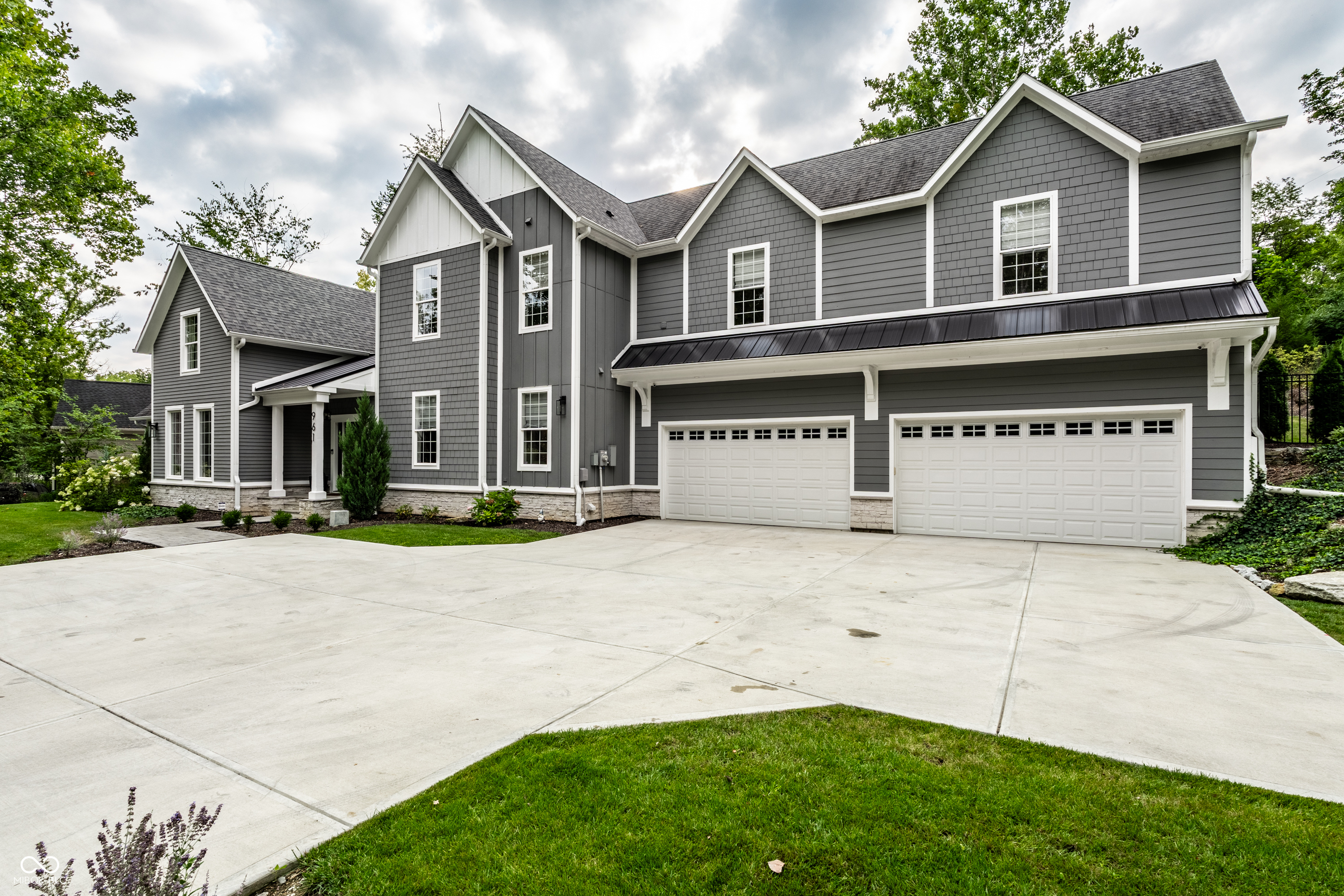 961 Starkey Road